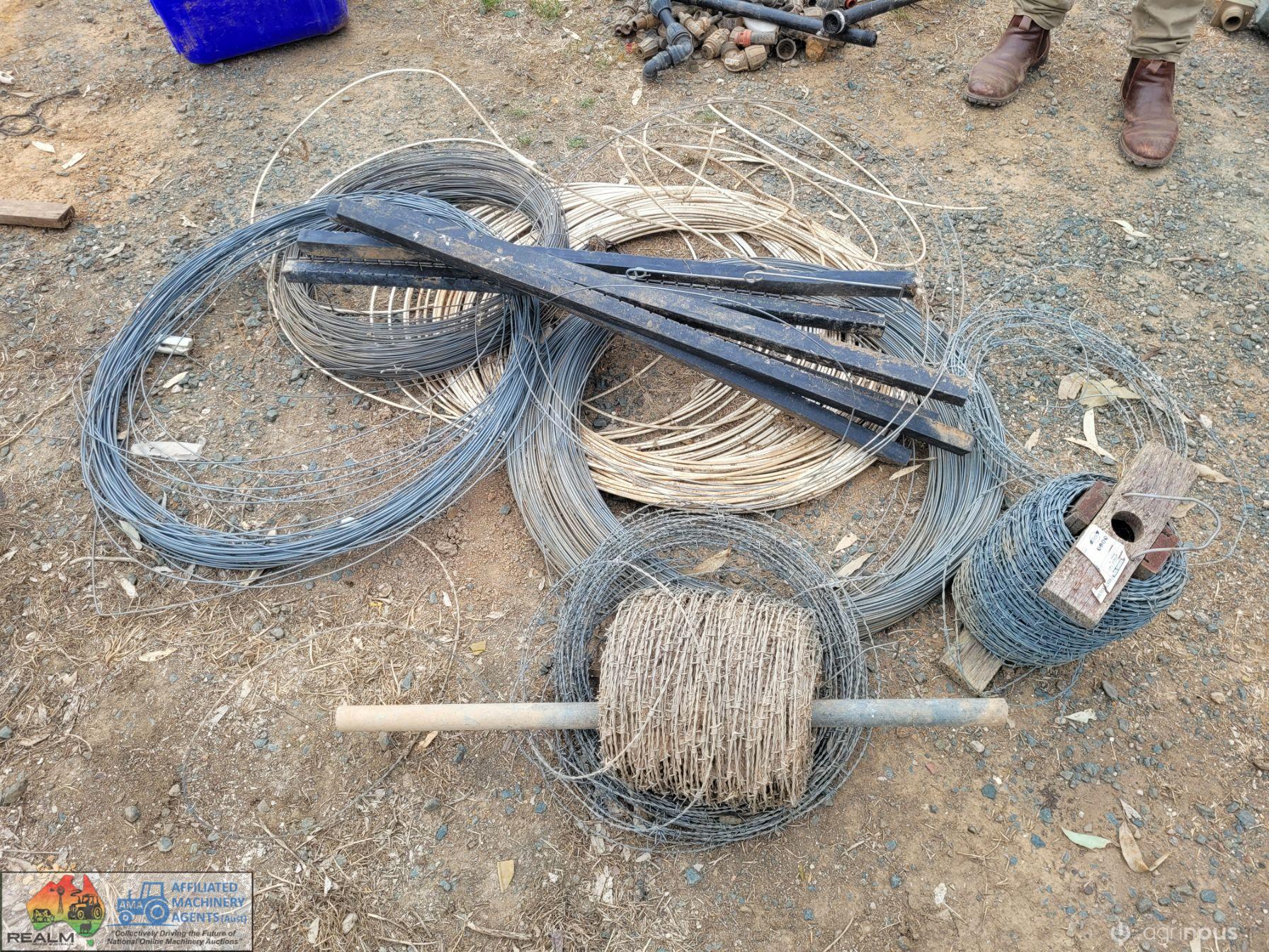 White Sight Wire, Barb & Plain Wire - photo 2