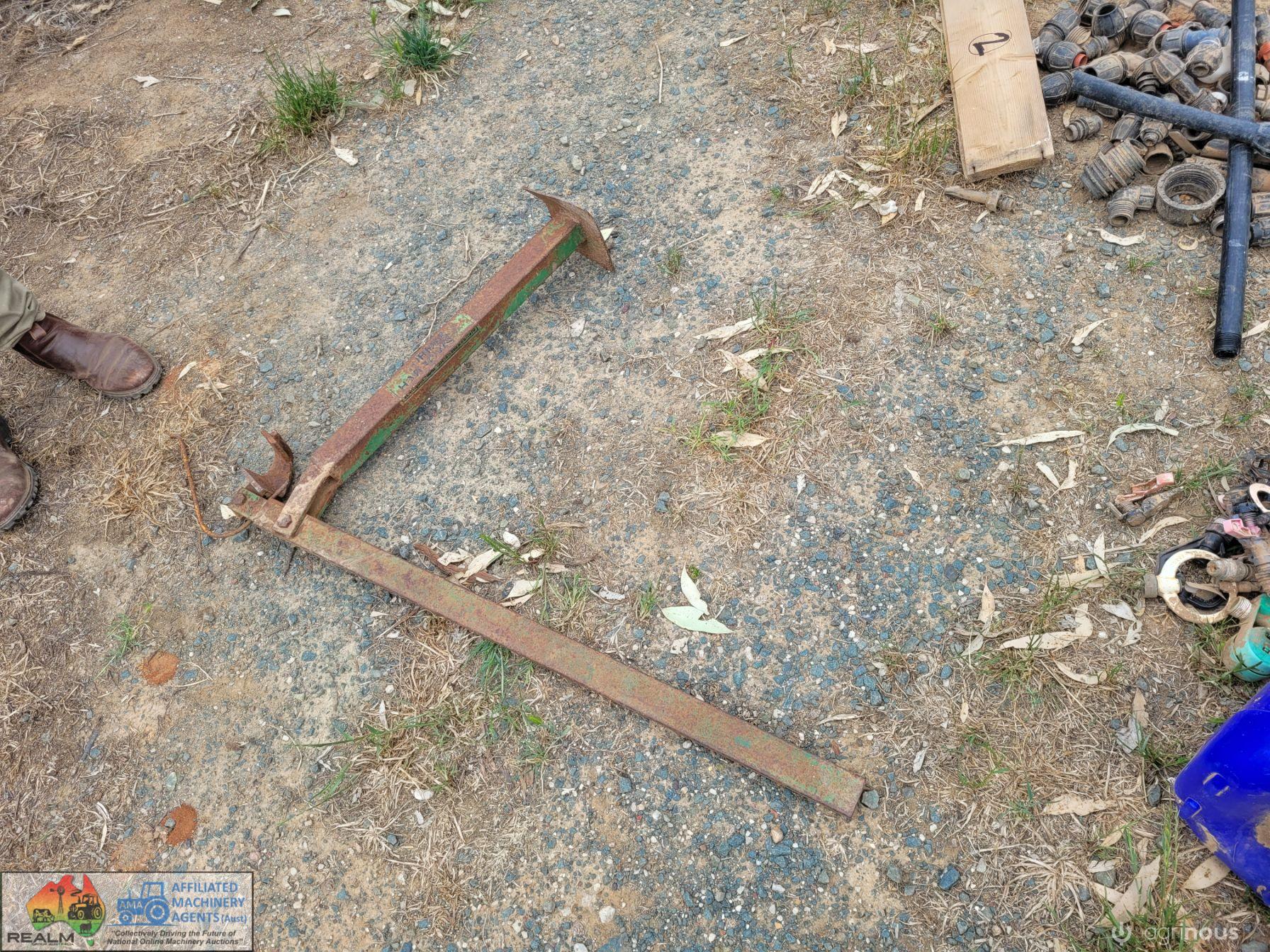 Steel Post Puller - photo 2