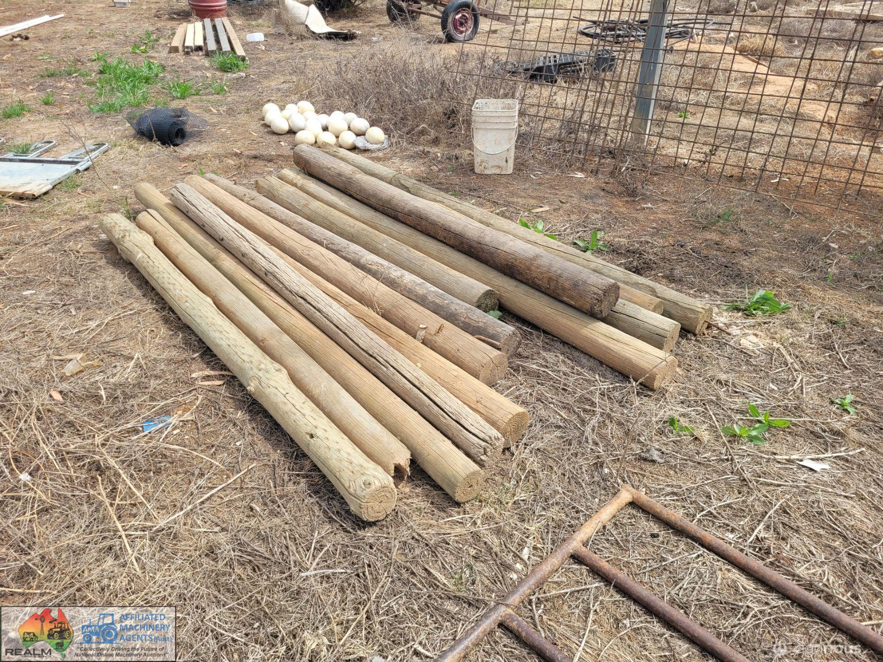 13x Assorted Pine Posts