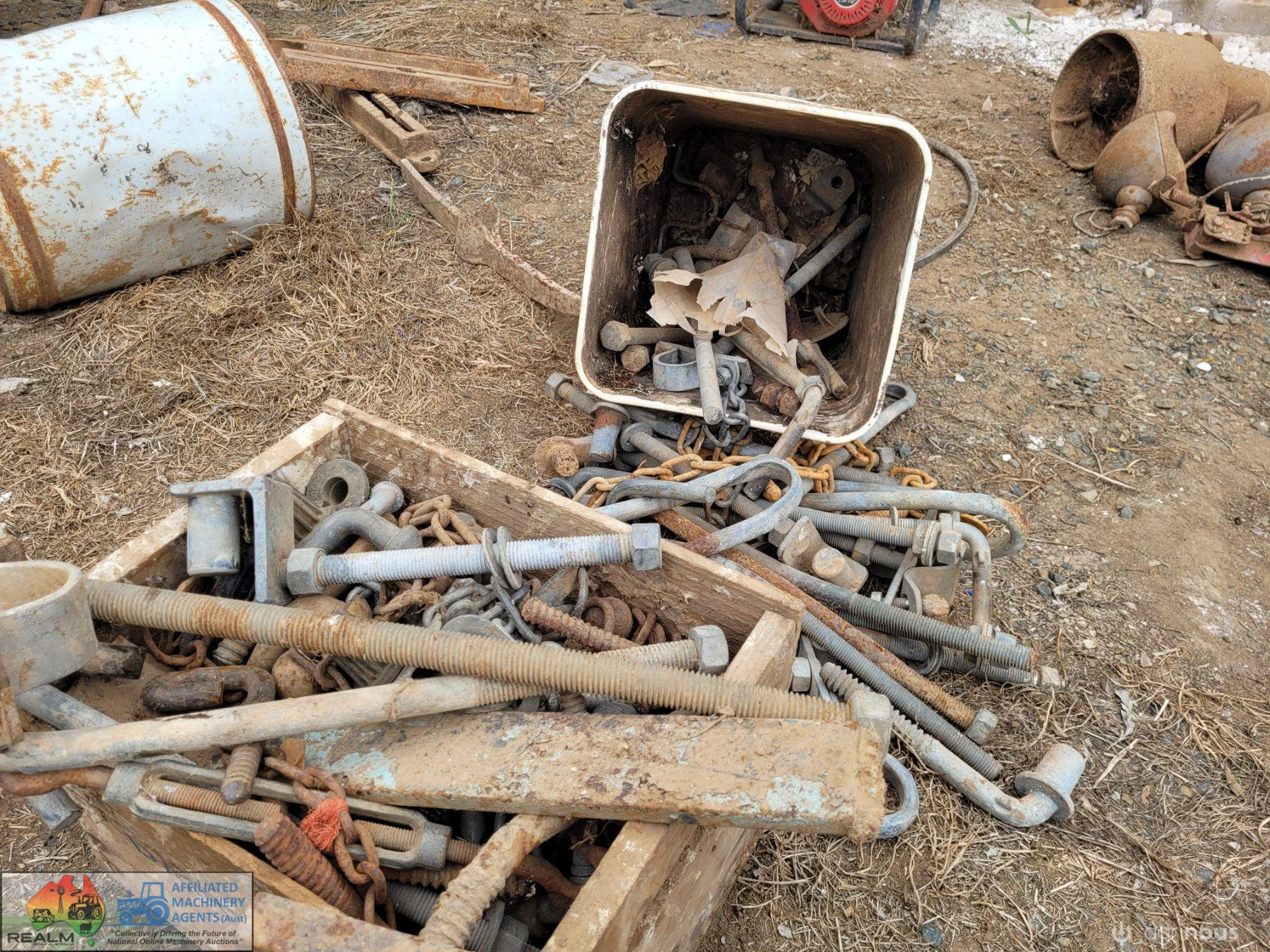 Assorted Gate Fittings (in white square bucket) - photo 3