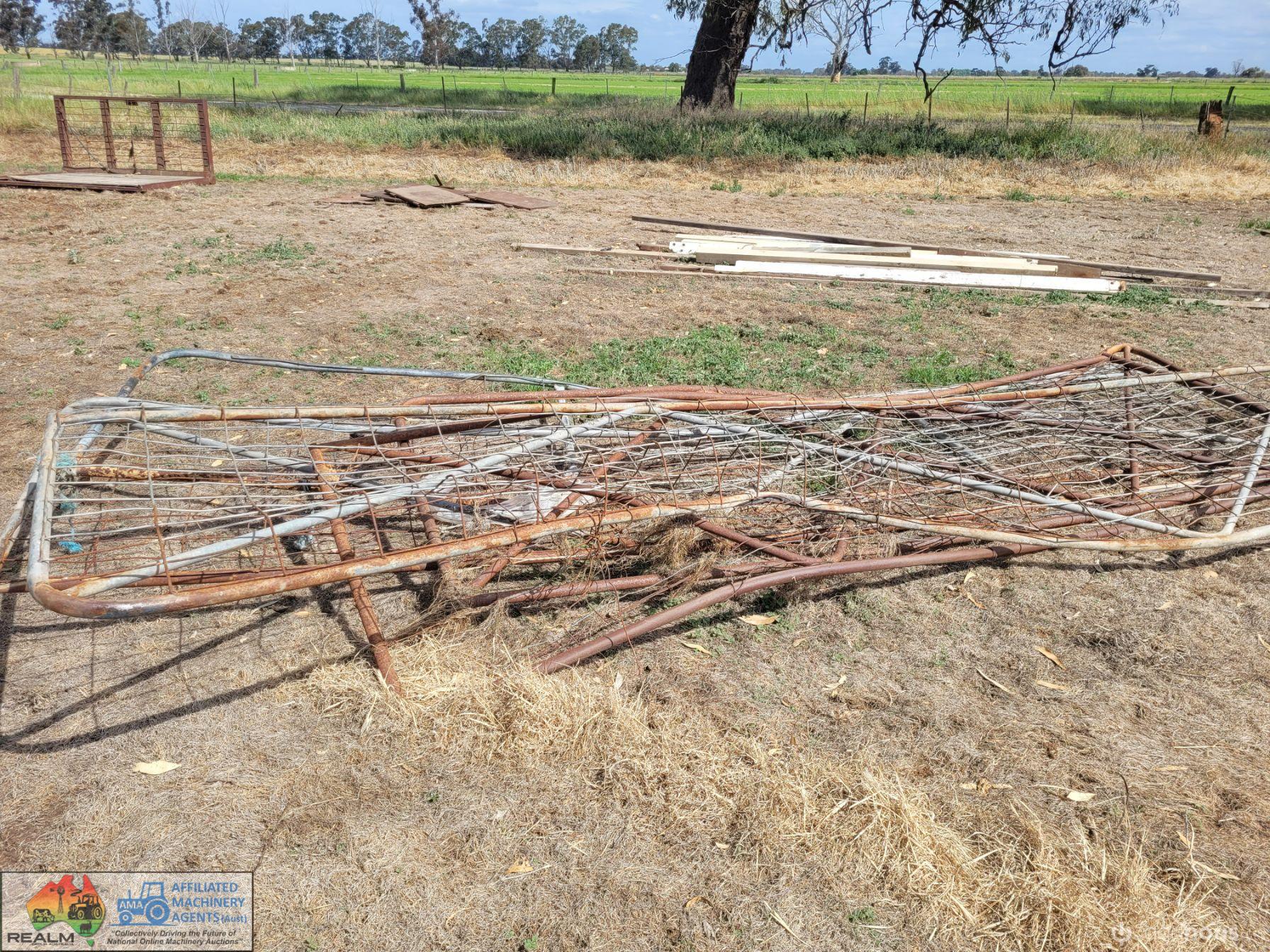 Damaged Weldmesh Farm Gates - photo 5