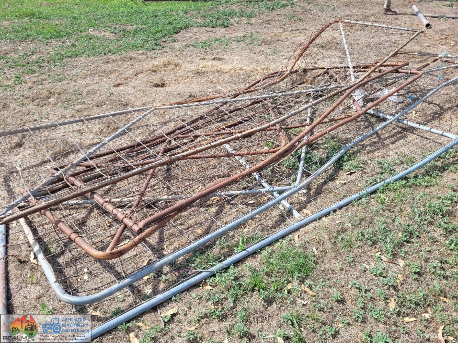 Damaged Weldmesh Farm Gates - photo 4