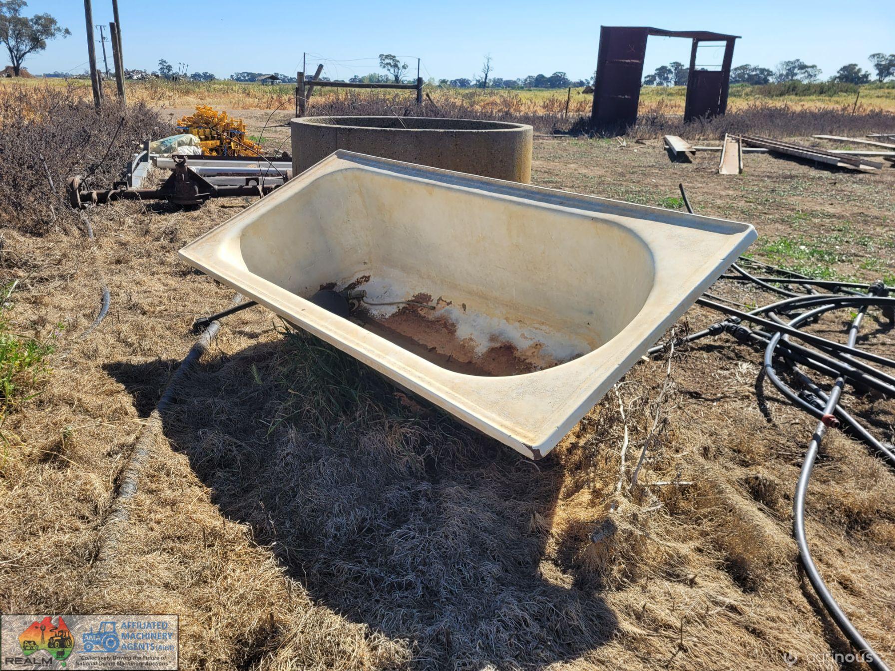 Cast Iron Bath - photo 2