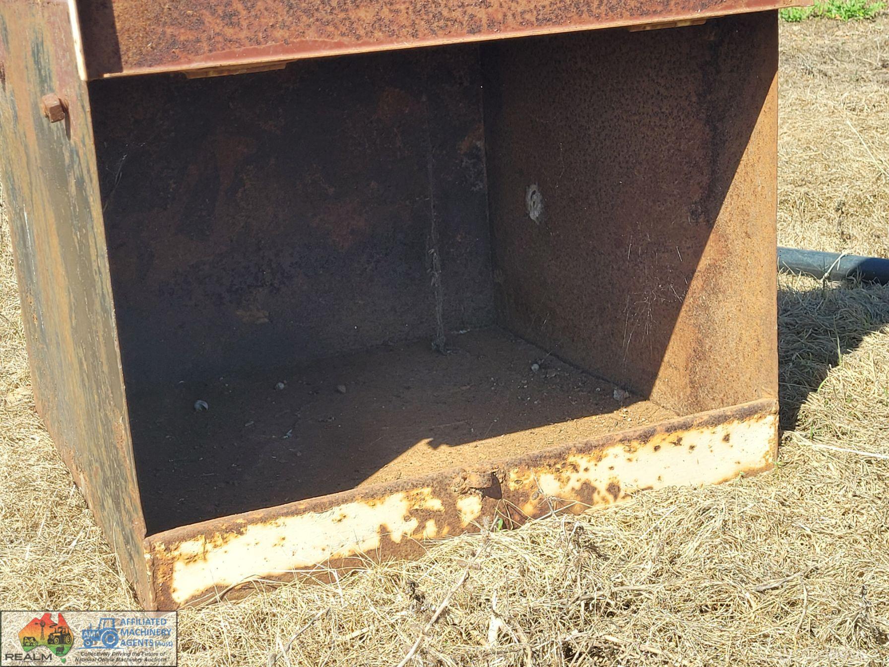 Under Tray Truck Tool Box - photo 3