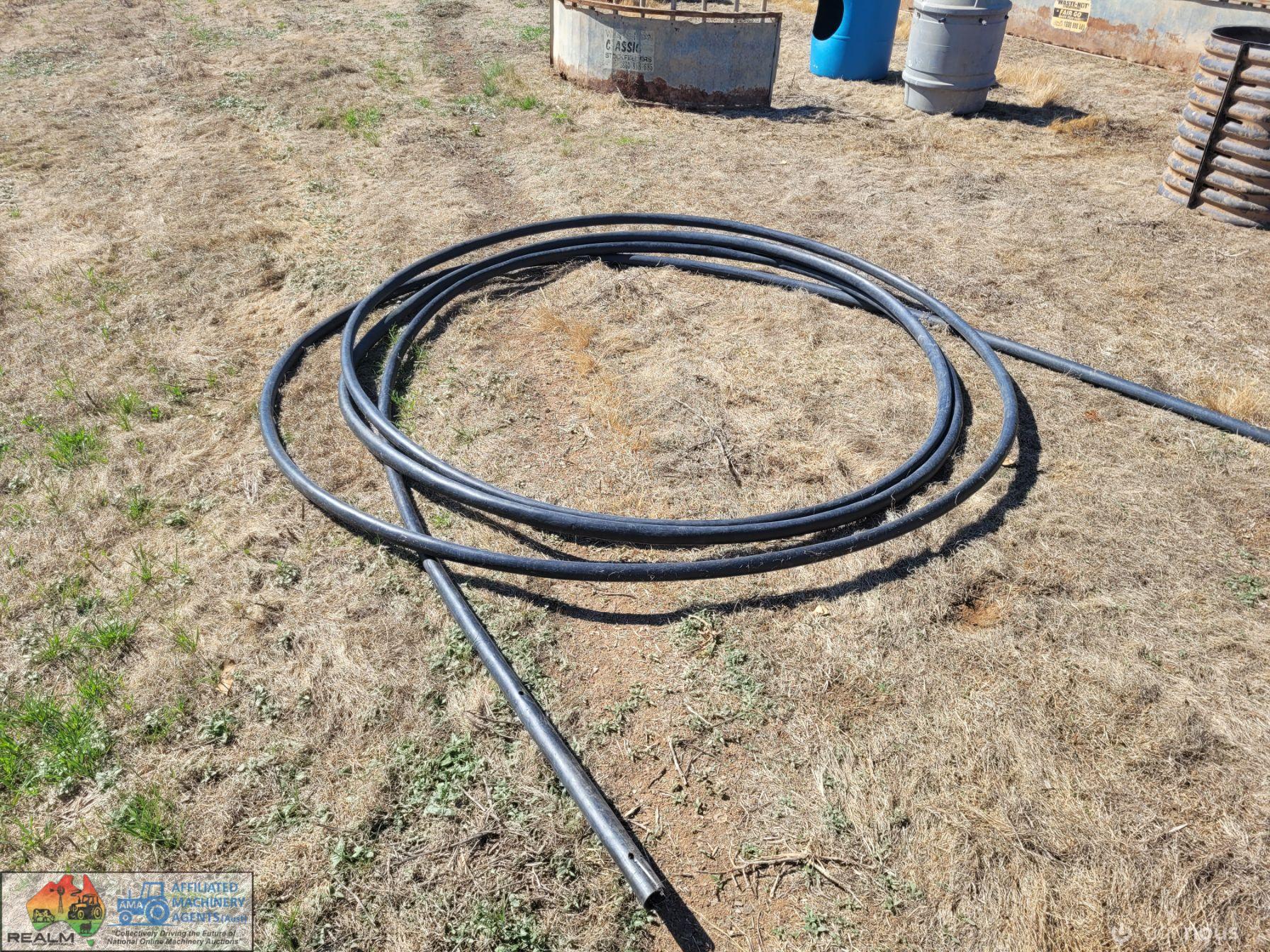 100m of 1-1/2" Poly Pipe - photo 2