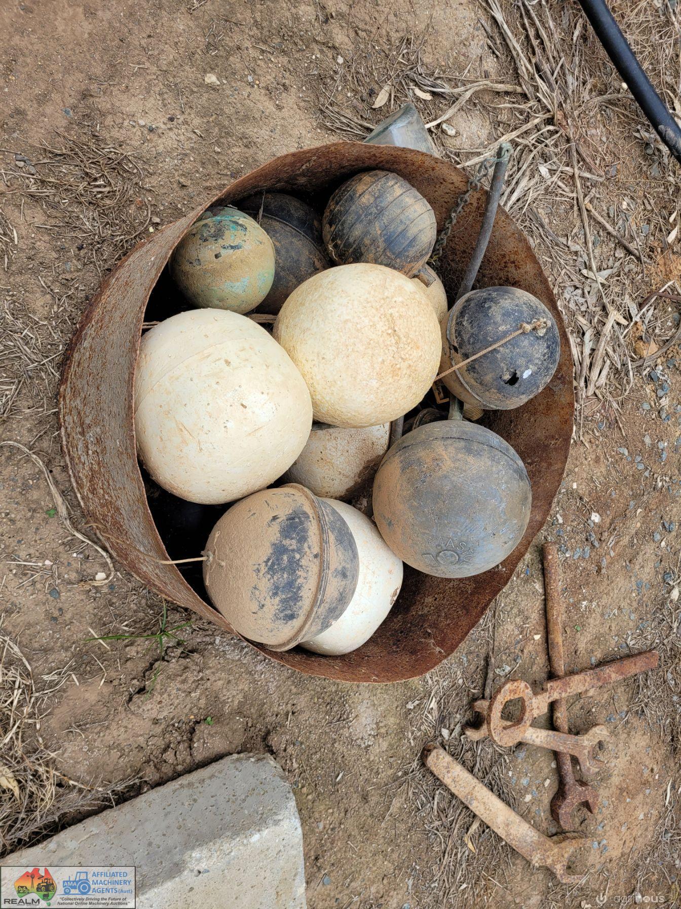 Drum of Trough Floats