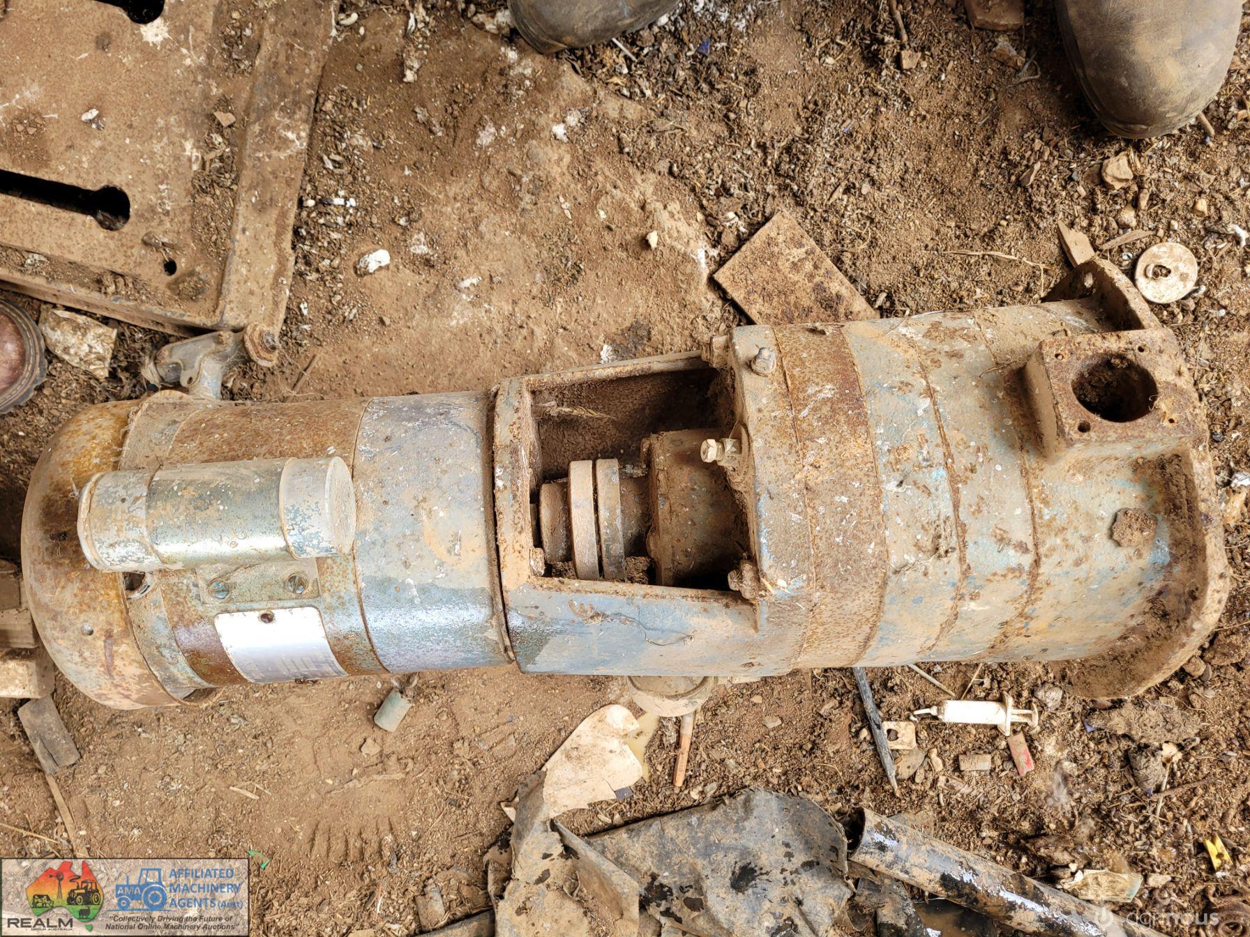 Cast Iron Elec. Pressure Pump - photo 2