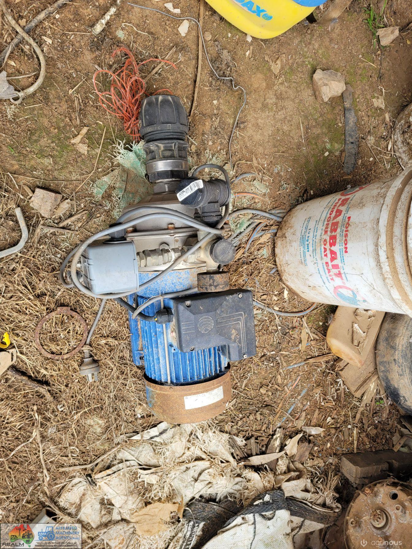 240 Volt Electric Pressure Pump - photo 3