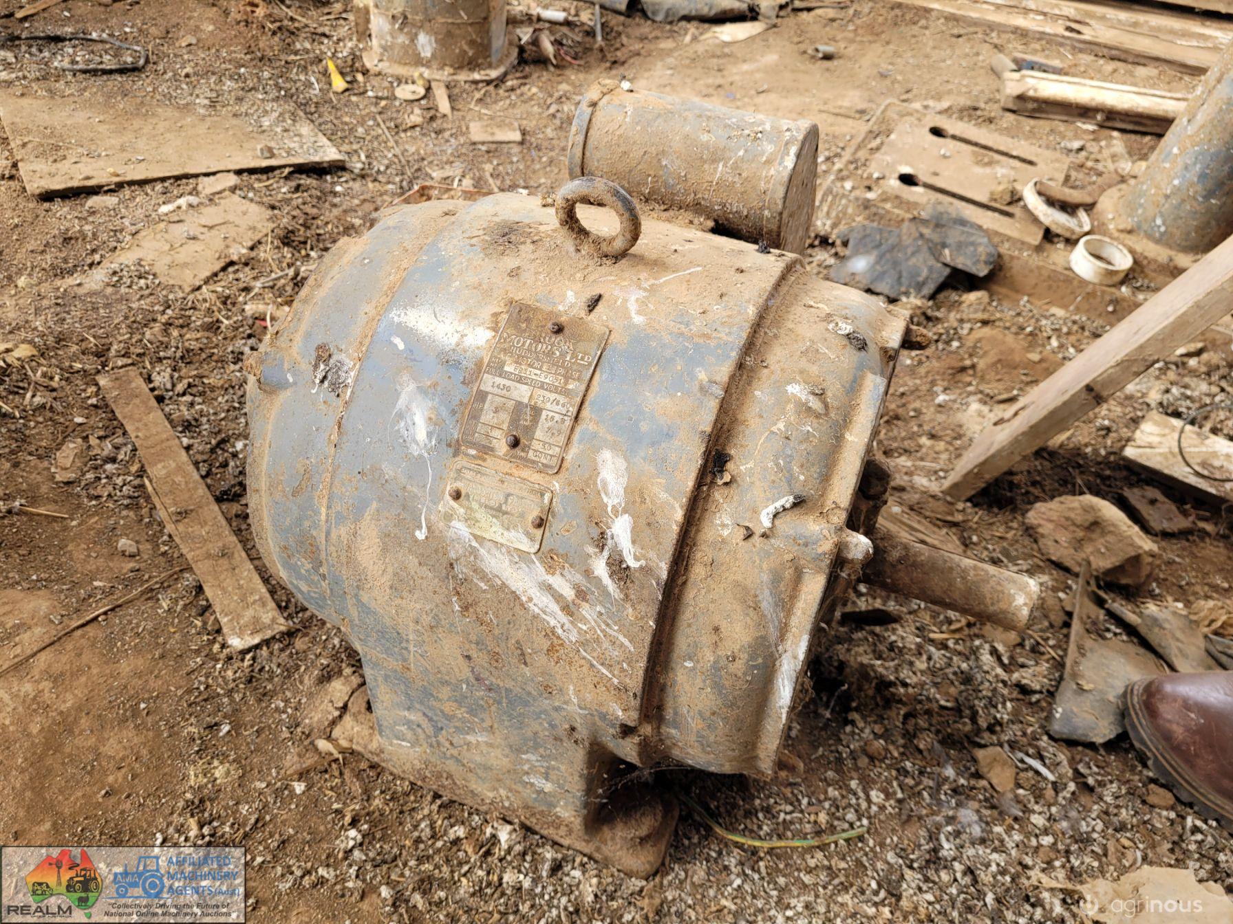 Brook Motors 3Hp Electric Motor 240/480 Volt - photo 2