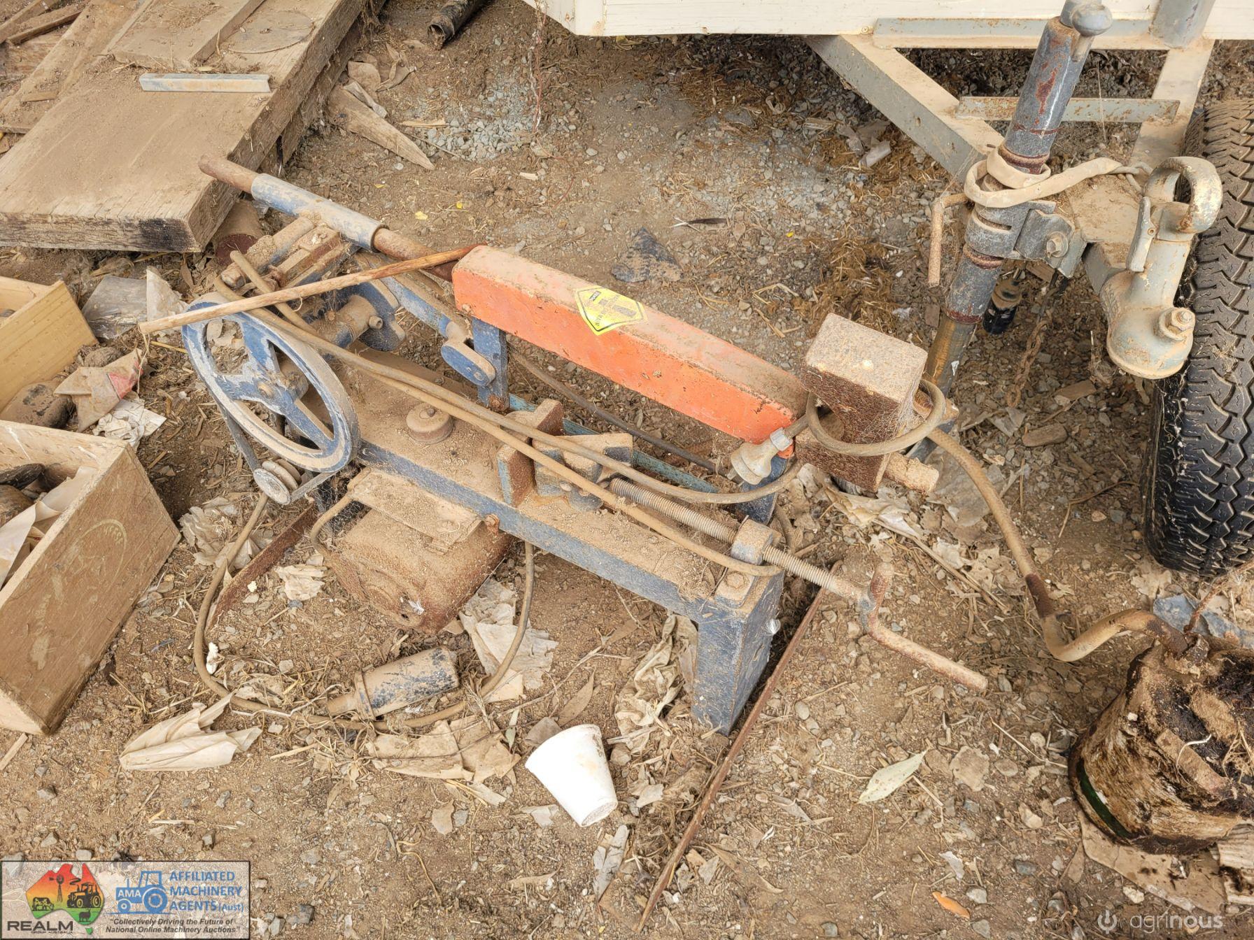 240v Power Hacksaw - photo 2