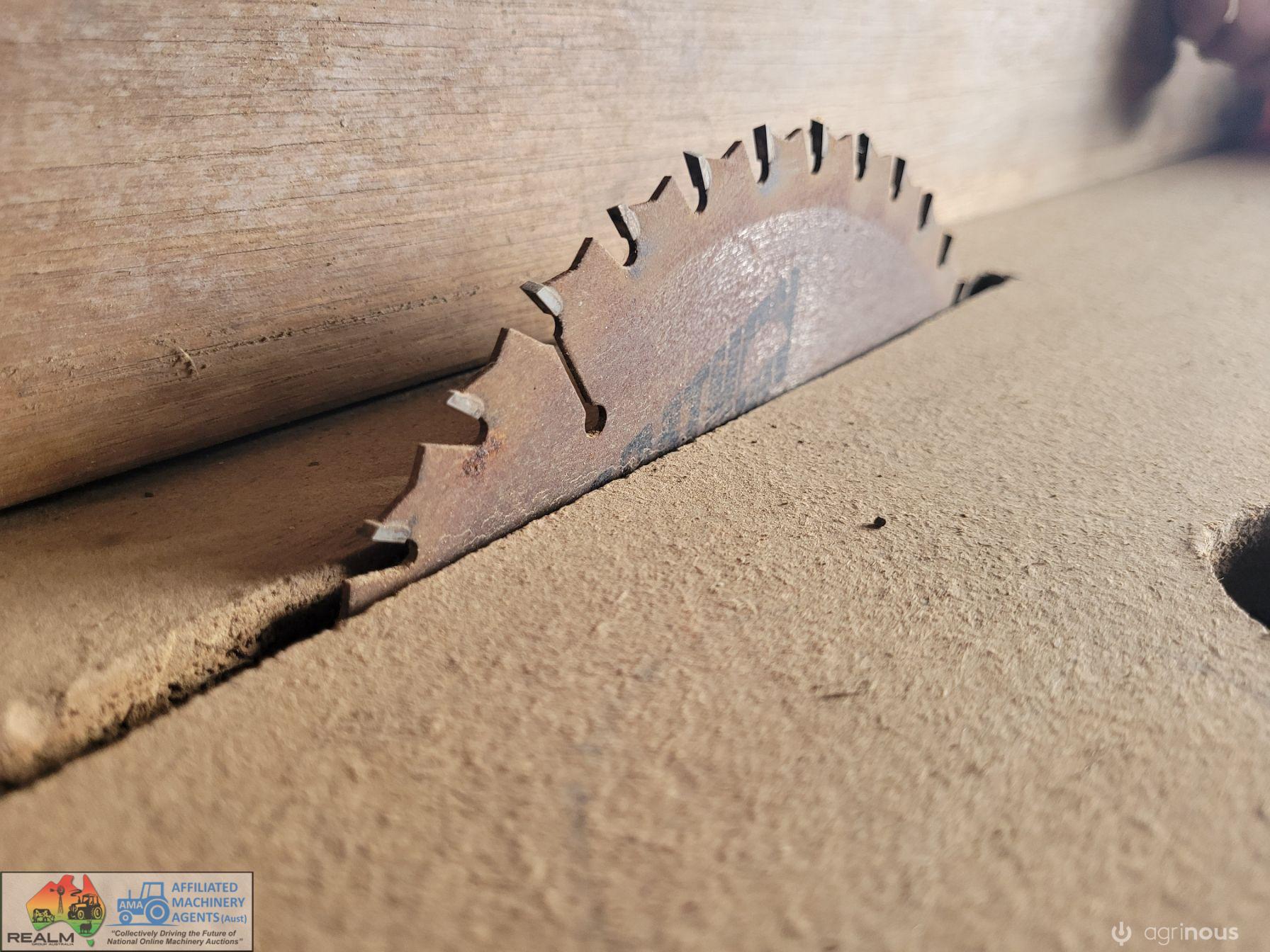 'Chandler Salford of Manchester' 8" Woodworking Saw Bench - photo 3