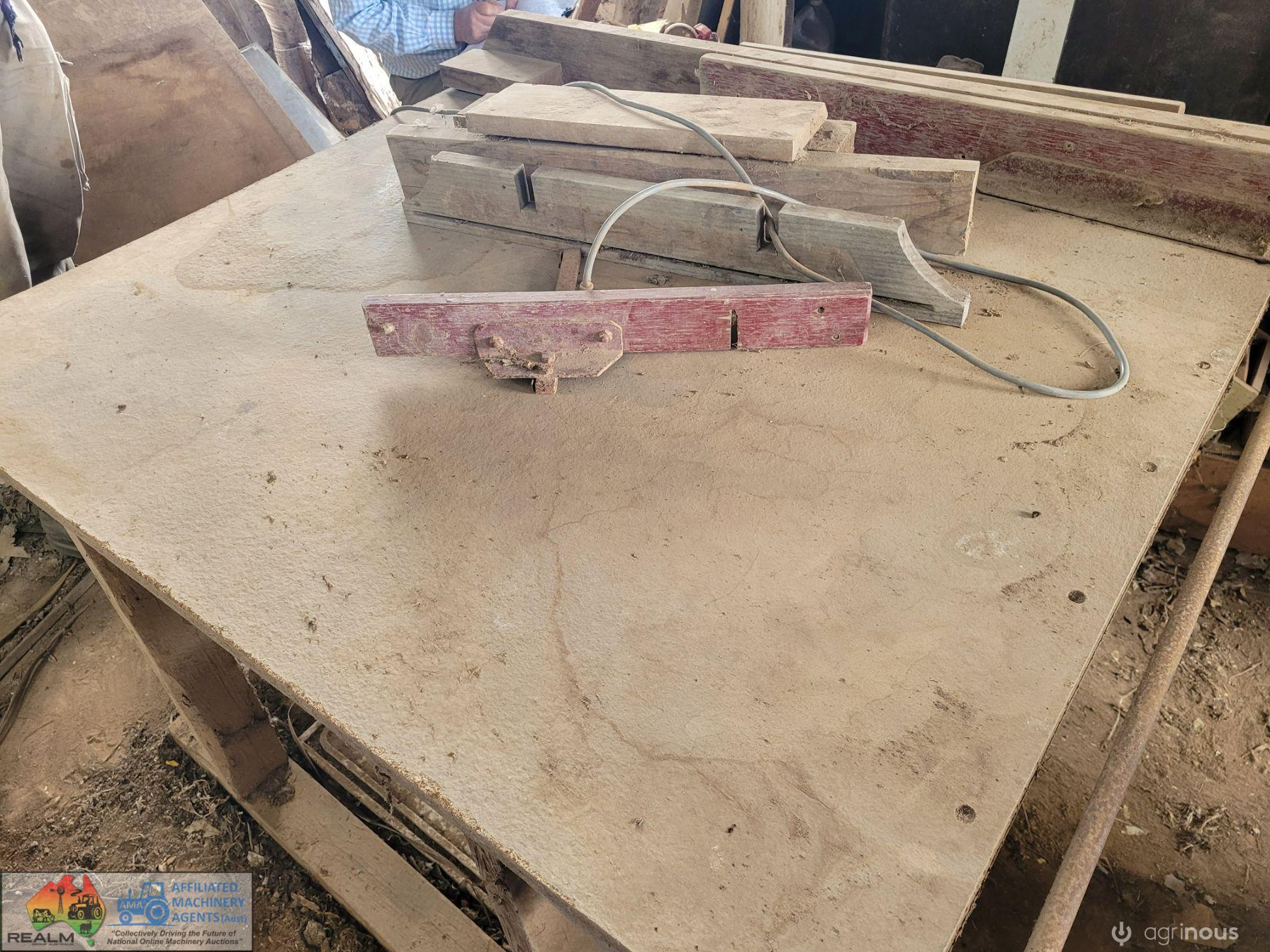 'Chandler Salford of Manchester' 8" Woodworking Saw Bench - photo 6