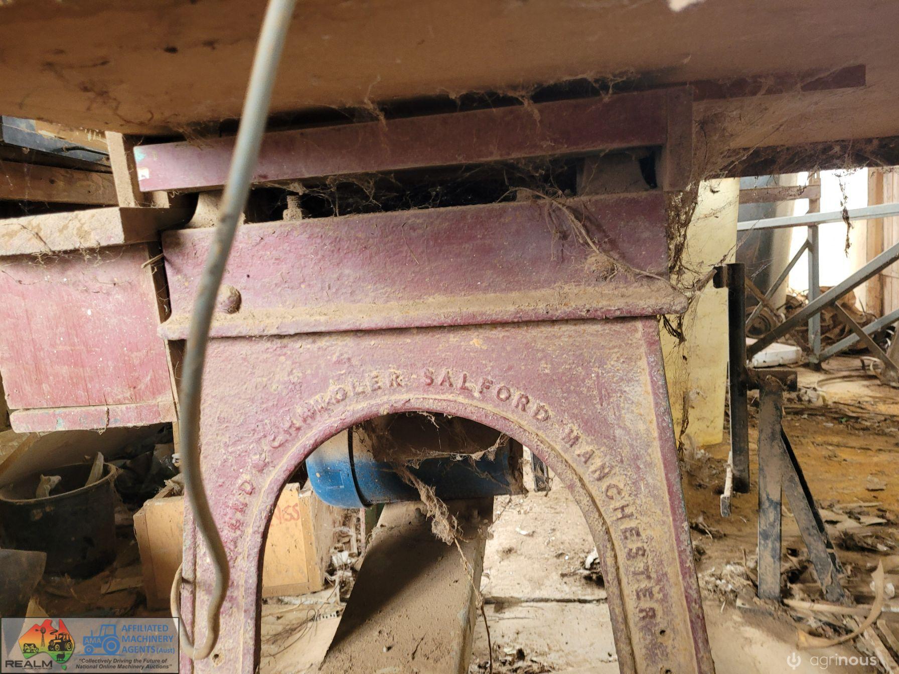 'Chandler Salford of Manchester' 8" Woodworking Saw Bench - photo 5