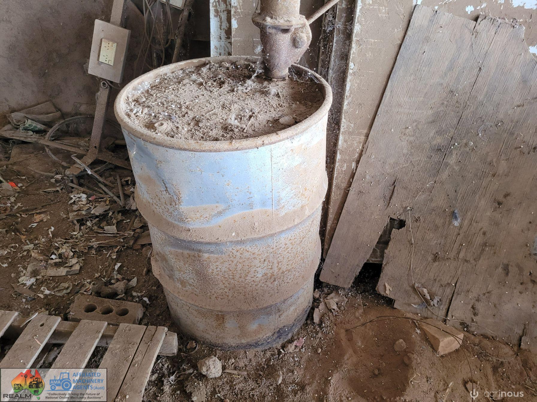 Heavy Gauge 44 Gallon Drum with Fuel Pump - photo 4