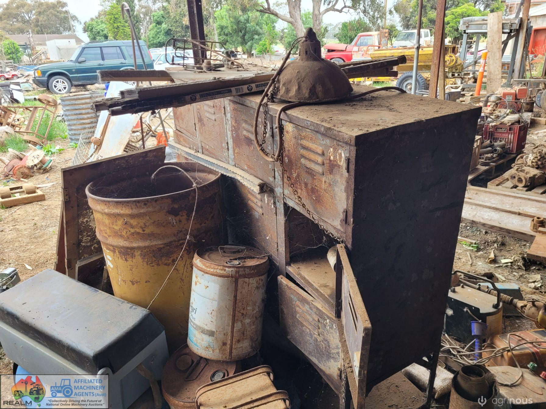 12 Cupboard Steel Workshop Cabinet/Locker - photo 4