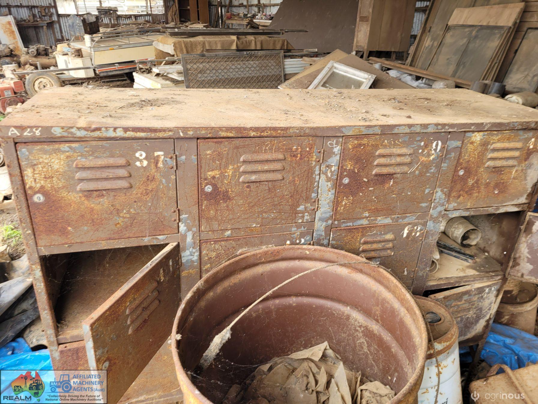12 Cupboard Steel Workshop Cabinet/Locker