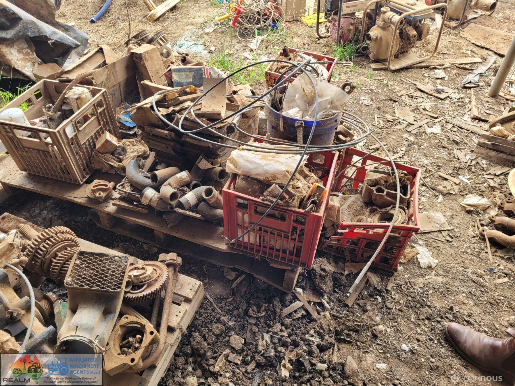 2 Pallets of Assorted Truck Parts - photo 11