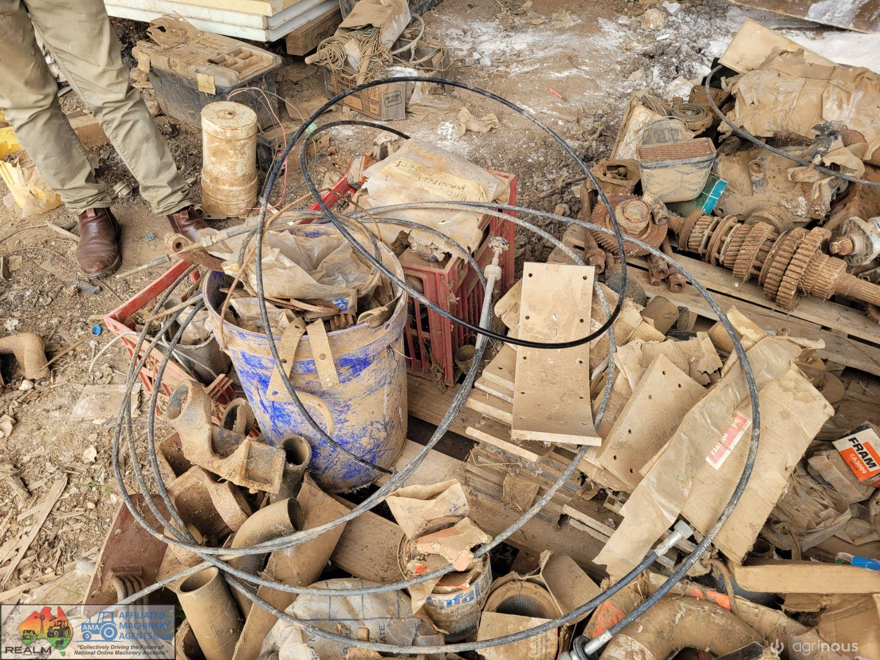 2 Pallets of Assorted Truck Parts - photo 10