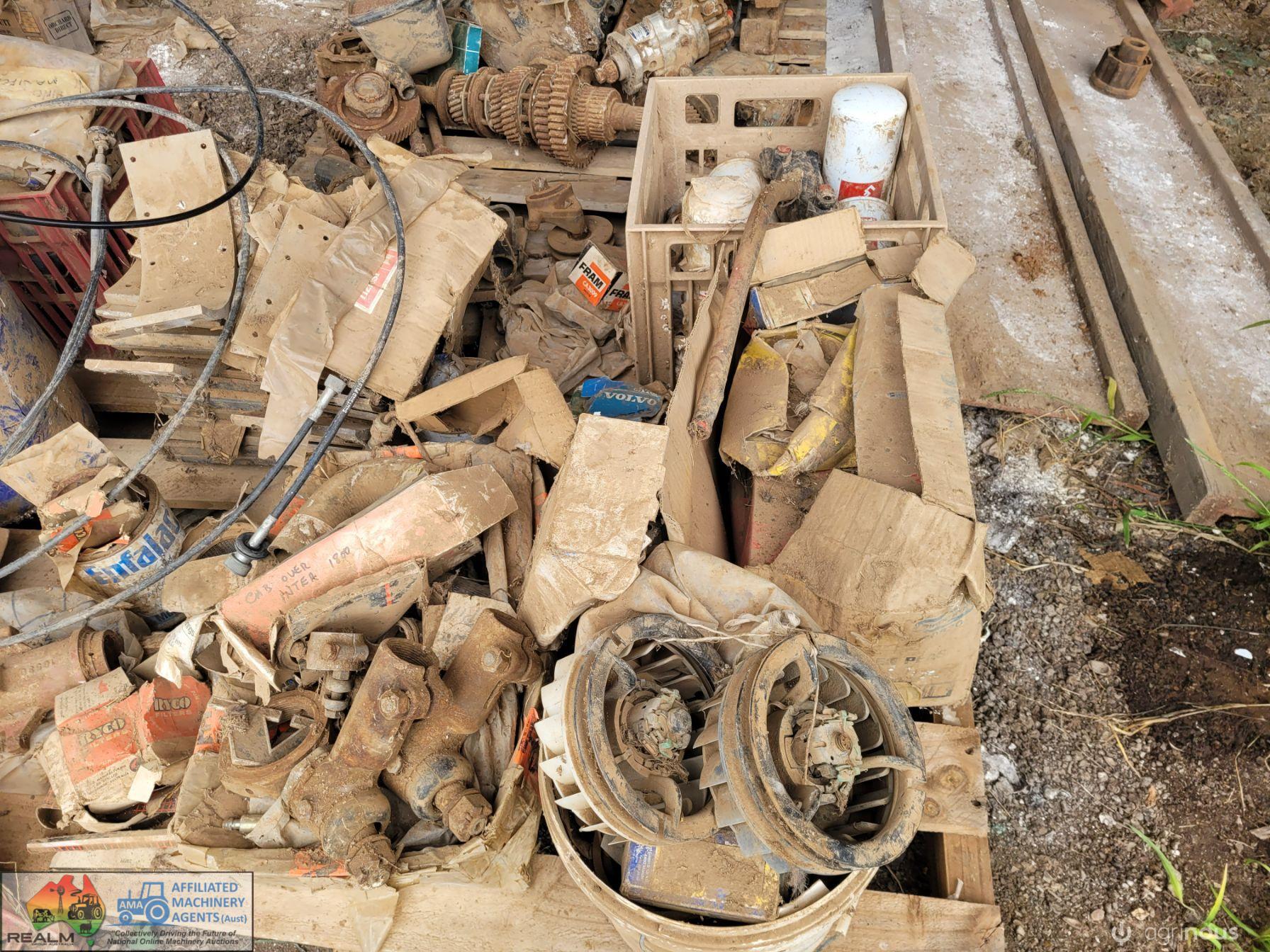 2 Pallets of Assorted Truck Parts - photo 7