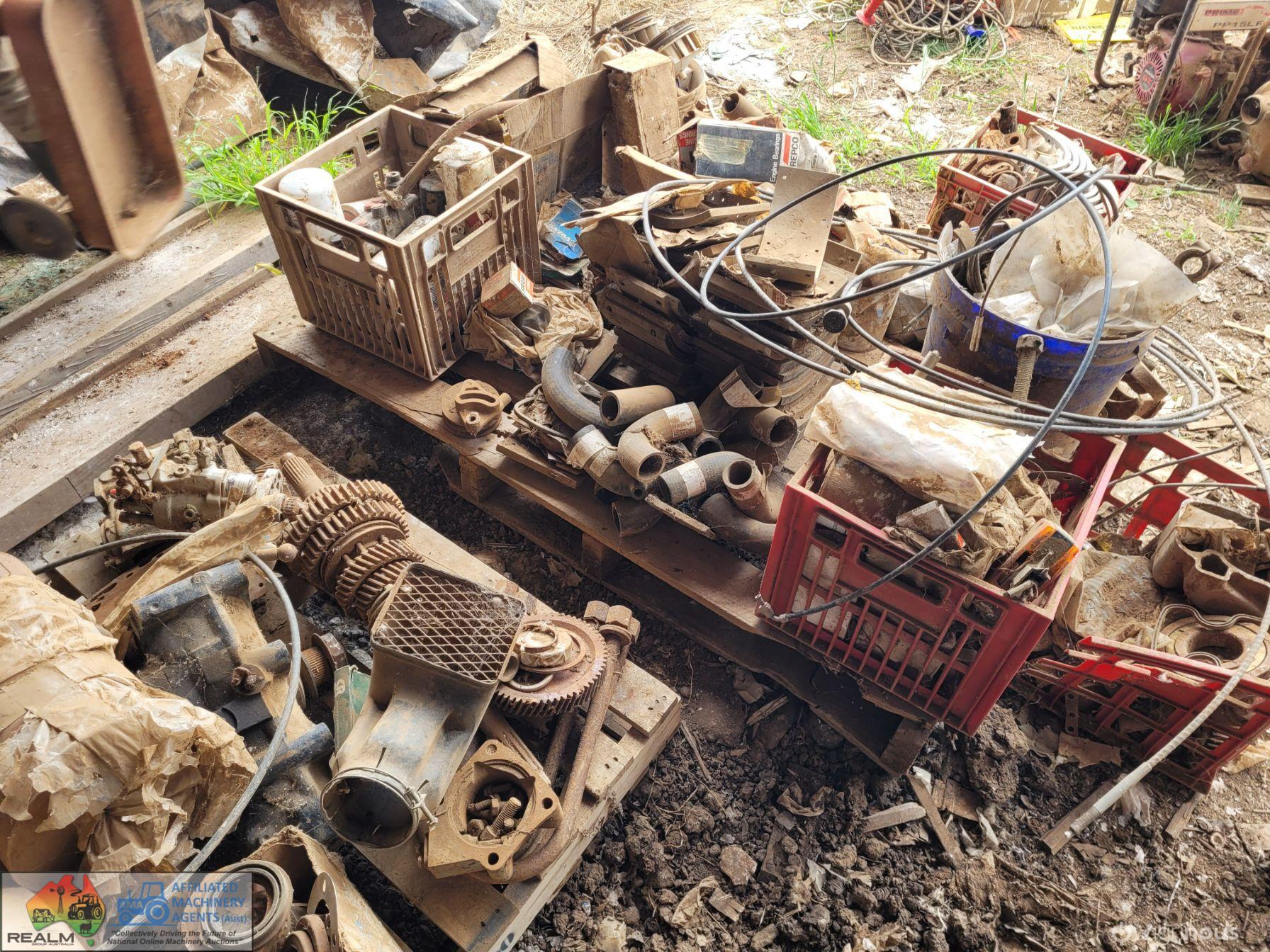 2 Pallets of Assorted Truck Parts - photo 19