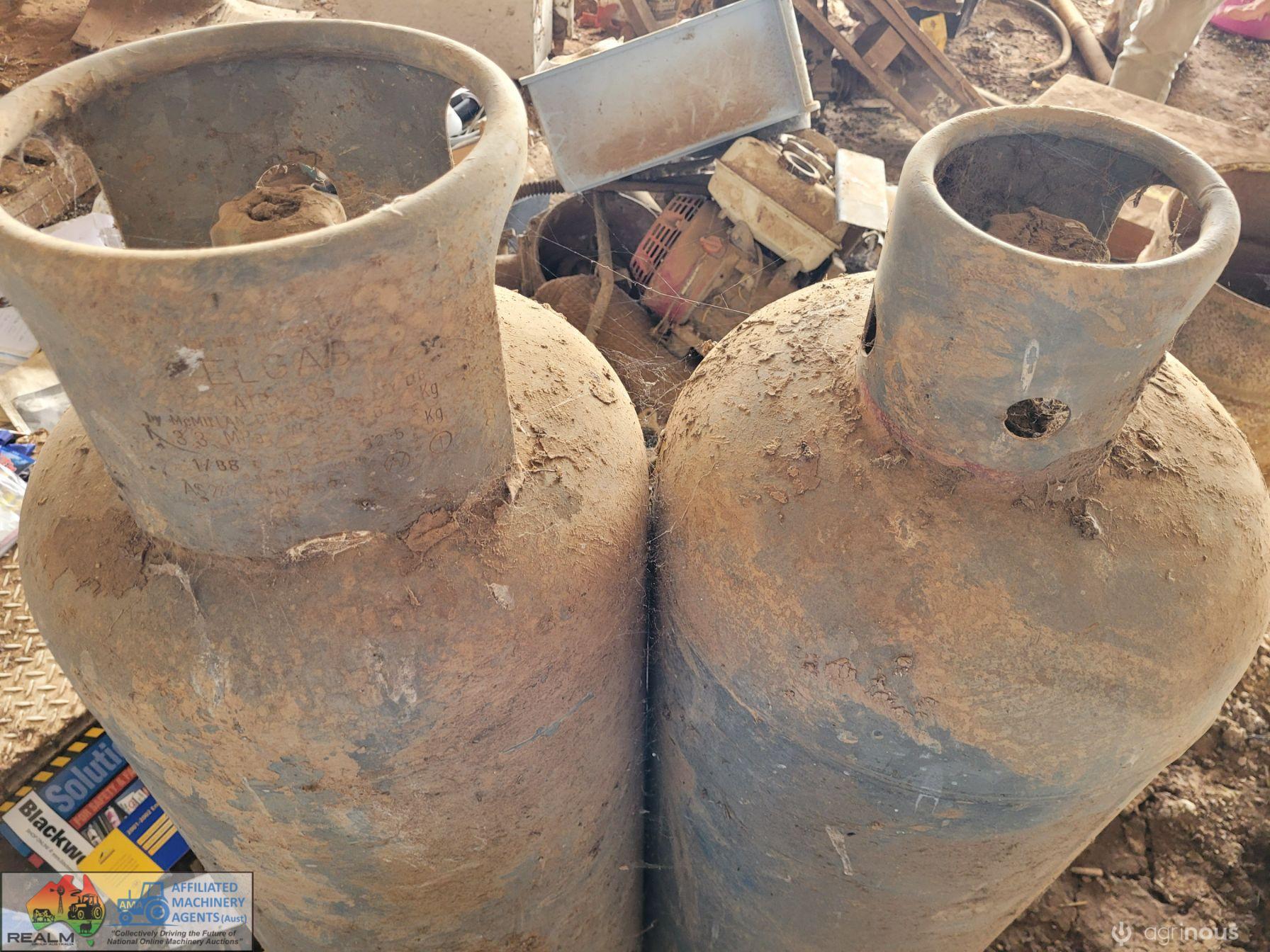 2x LPG Bottles - photo 4