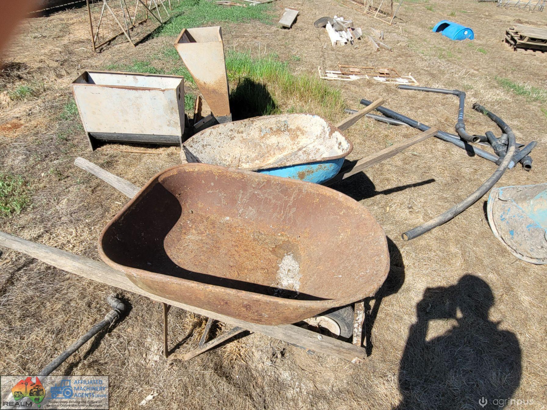 2x Wheel Barrows - photo 2