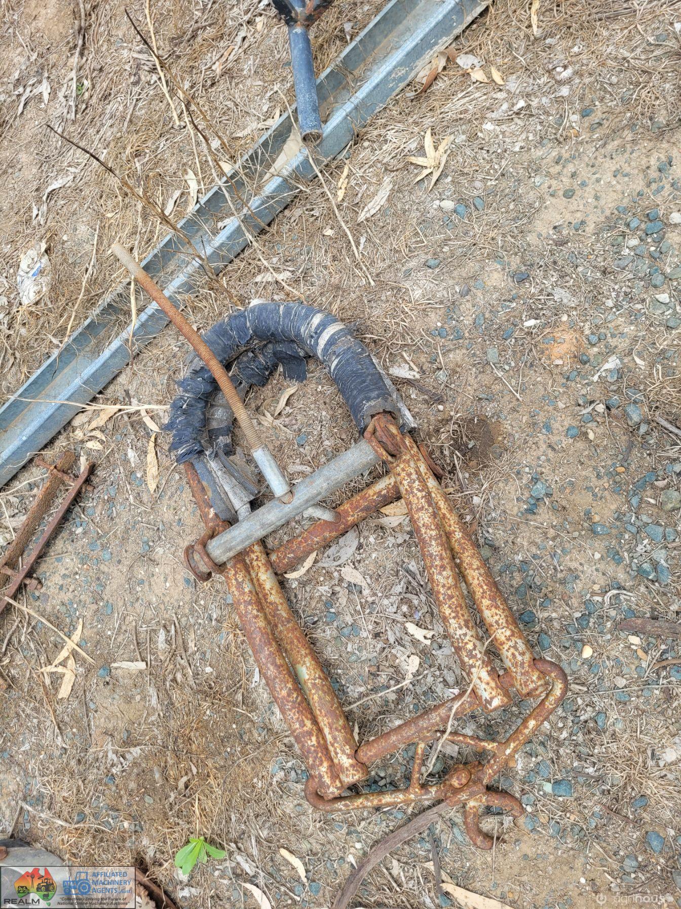 2x Hip Clamps - photo 6