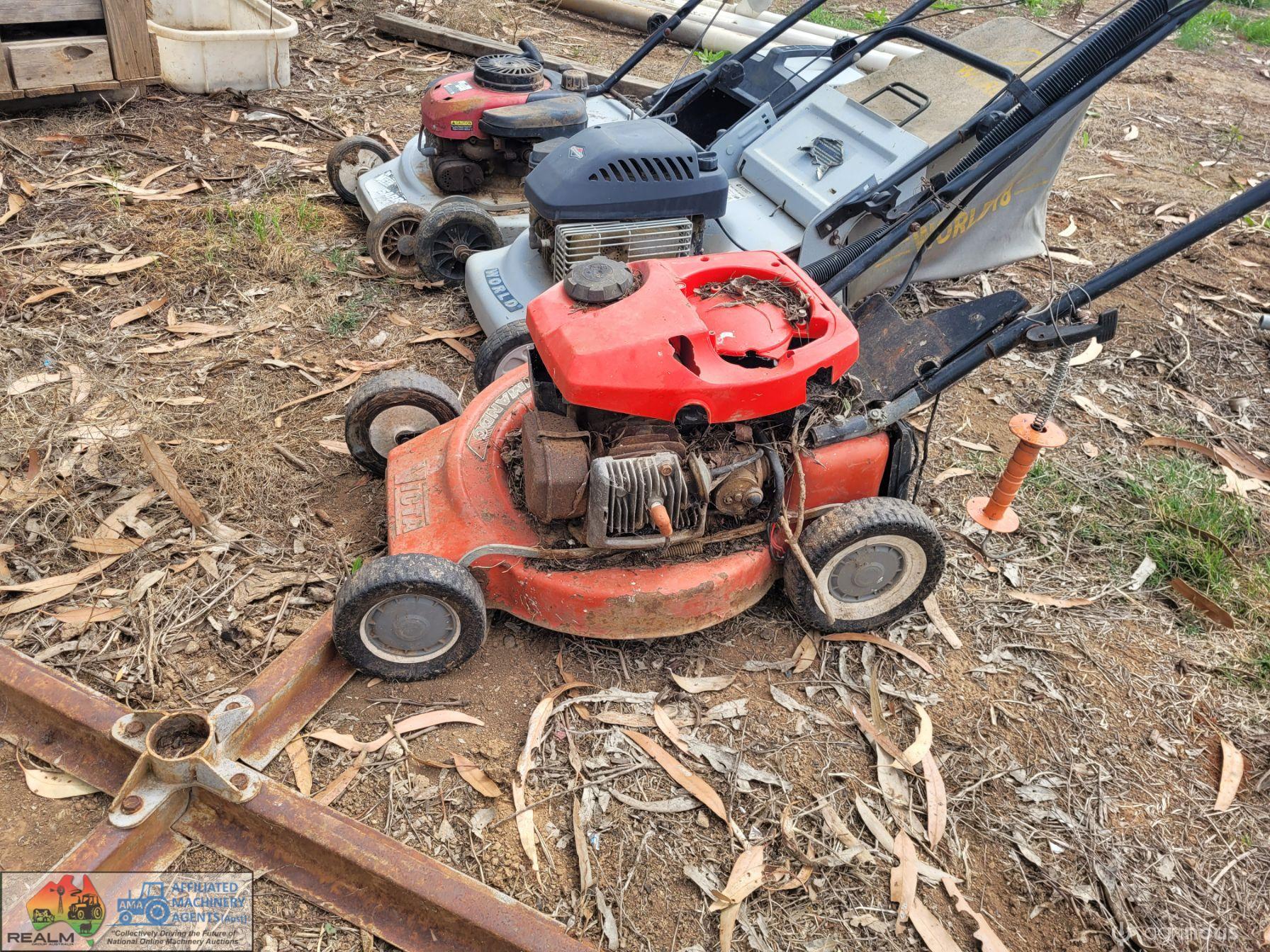 3x Lawn Mowers - photo 3