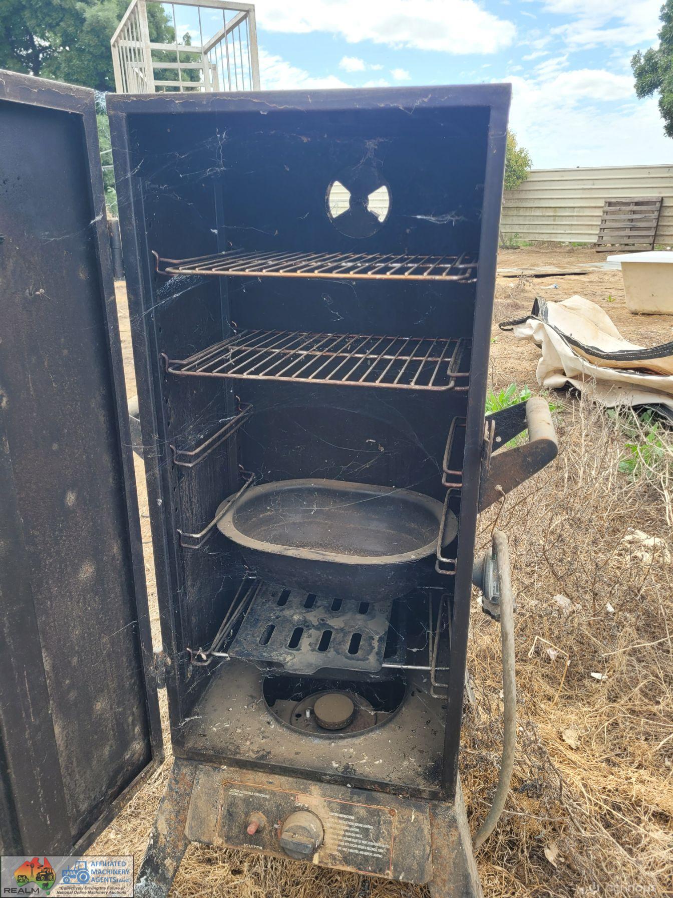 Gas Operated Meat Smoker - photo 4