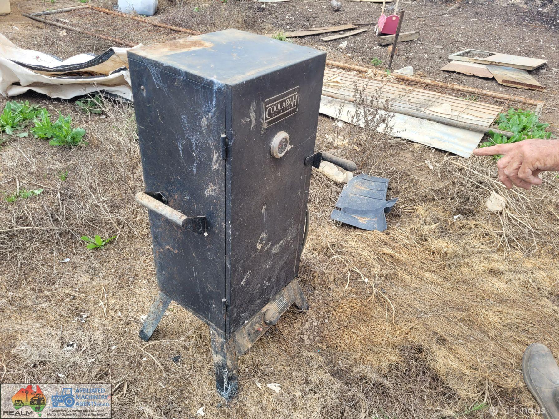 Gas Operated Meat Smoker - photo 2