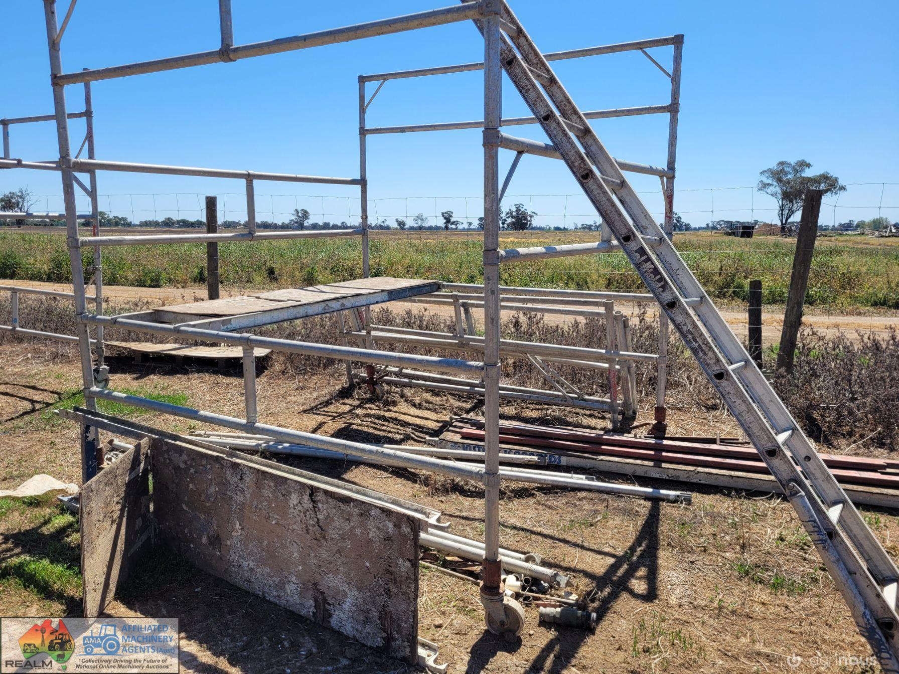Scaffold with Ladder & 3 Platforms (2.5 x 2.5 x 4.5m High) - photo 2