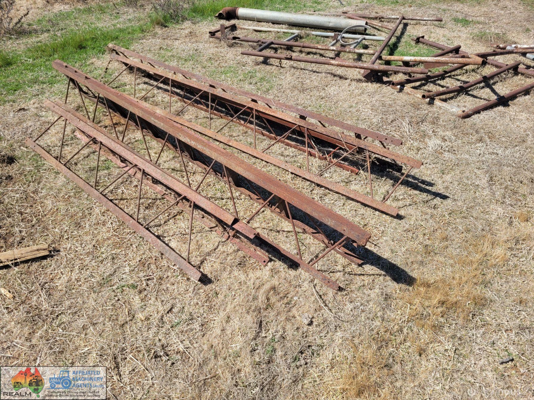 Assorted Roof Trusses - photo 3