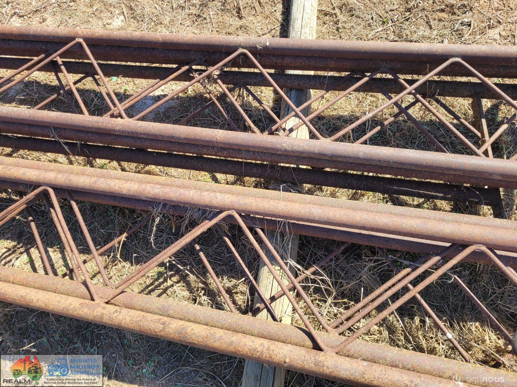 8x Steel Roof Trusses (7.6m x 380) - photo 3