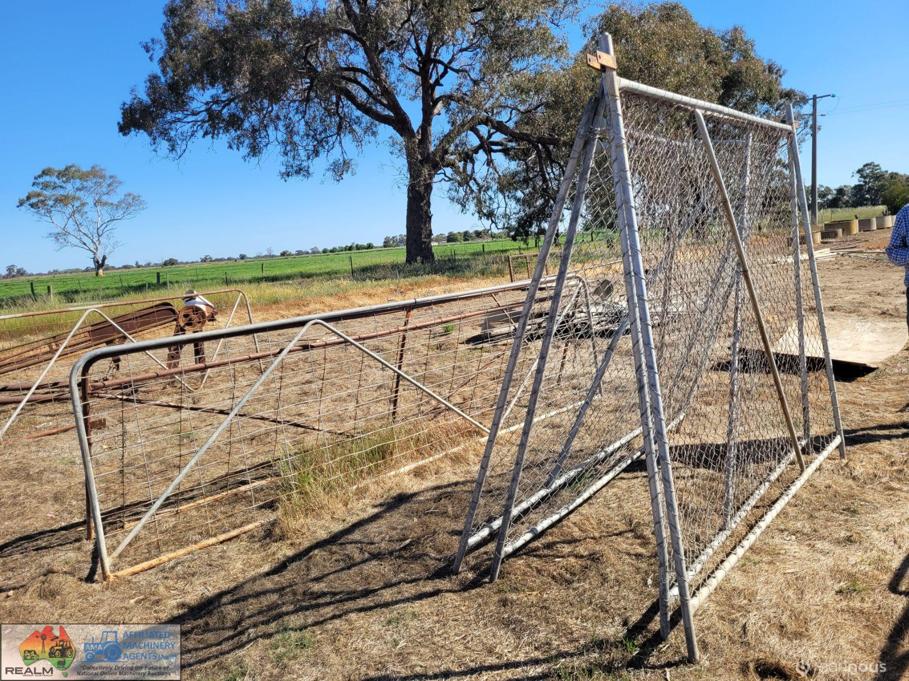 4x Cyclone Security Mesh Panels (2.3 x 2.1 High) - photo 4