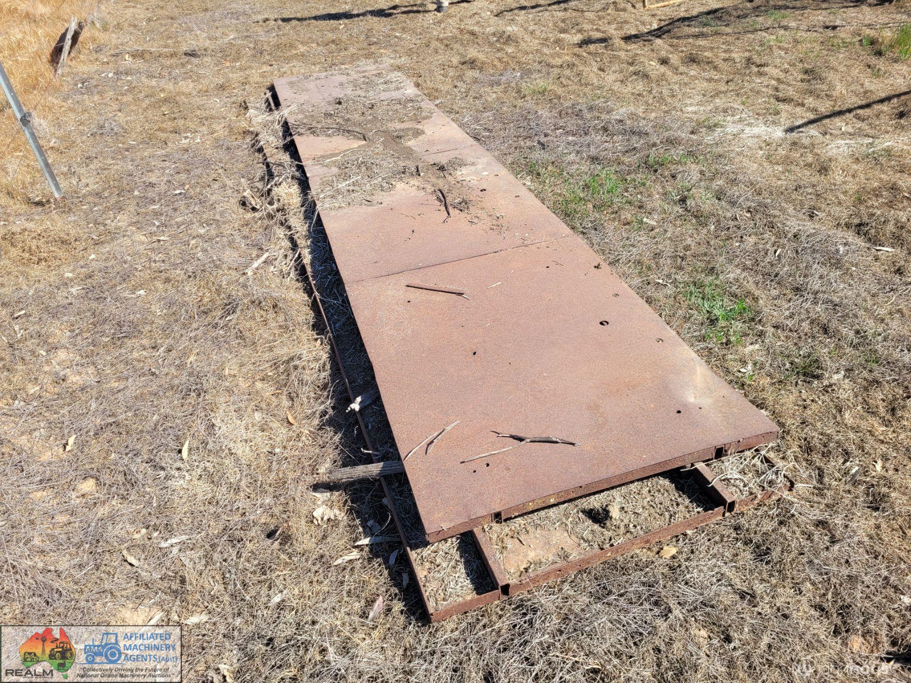 2x Iron Formwork Panels (4.7m x 900)