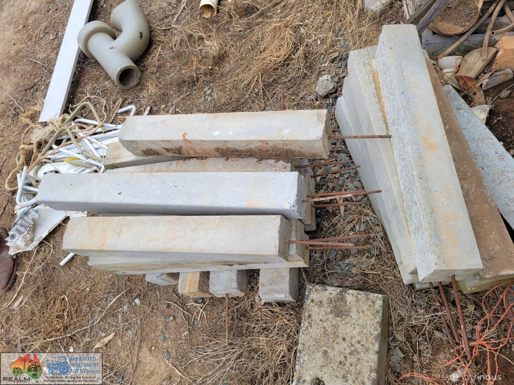 24x New Concrete House Stumps - photo 3