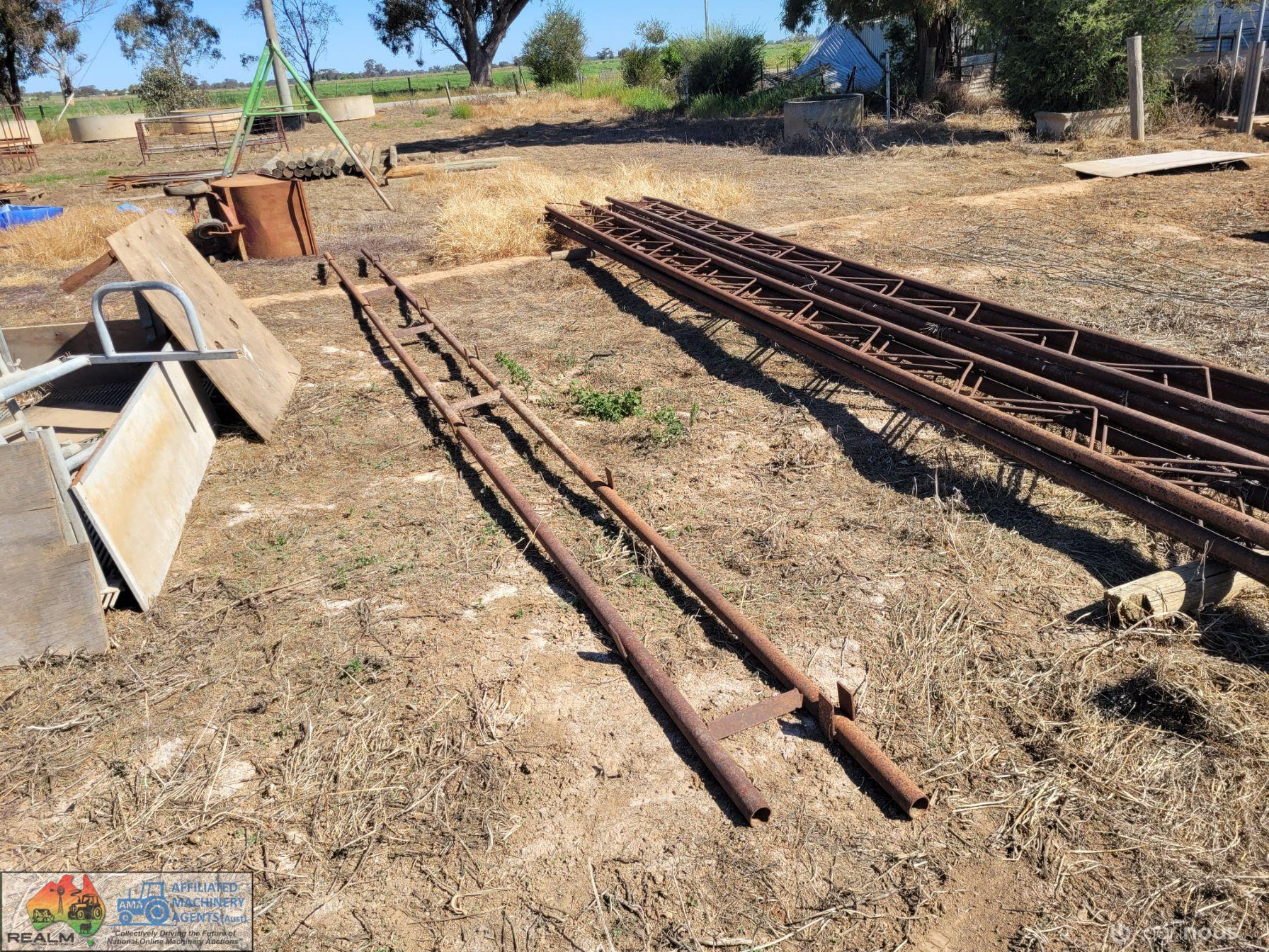 Pipe Jig for making Roof Trusses