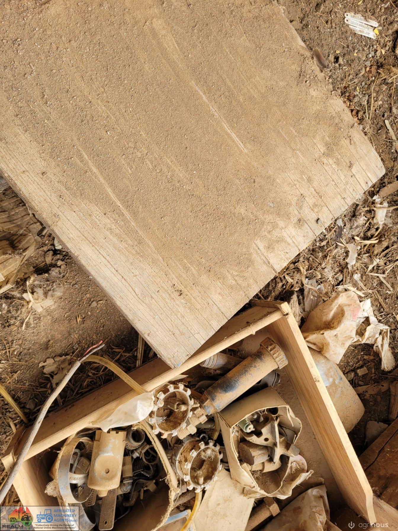 2x LVL Laminated Builing Beams (400x63mm x 7.2m) - photo 2