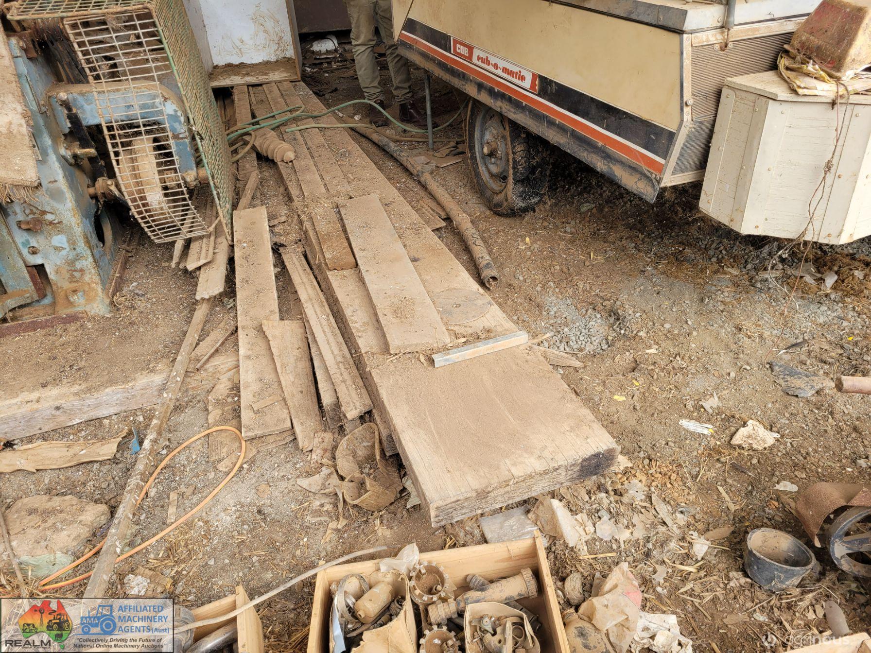 2x LVL Laminated Builing Beams (400x63mm x 7.2m)