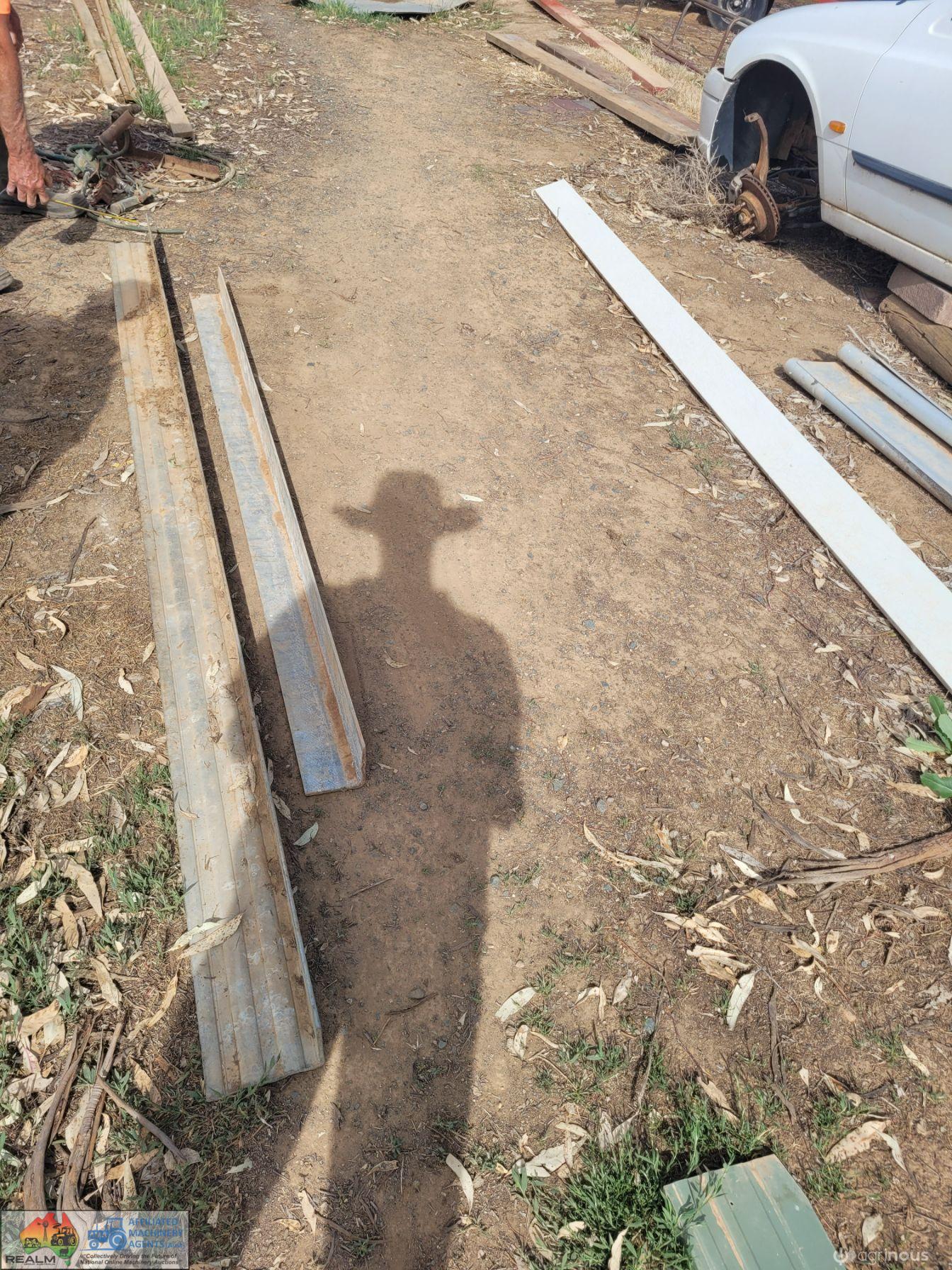 2x Building Lentils (100 x 100 x 2.1m) & (100 x 150 x 3.1m) - photo 2