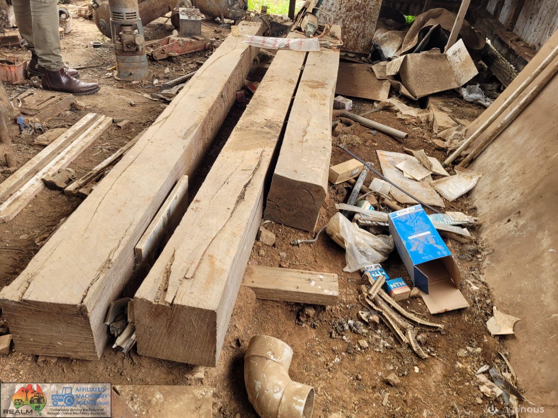 Solid Redgum Posts 7" Square (2x 10ft & 1x 8ft)