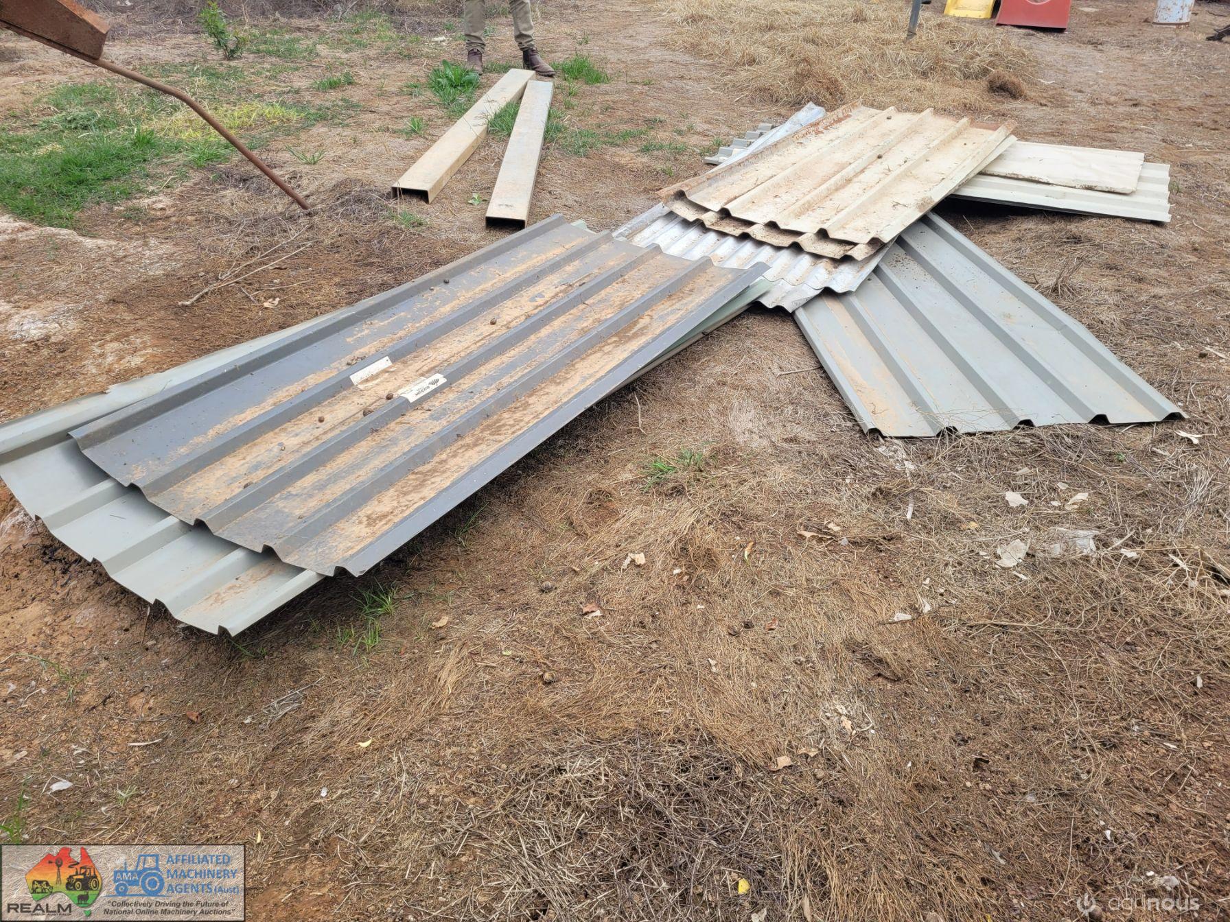Assorted Colorbond Fence Sheets - photo 4