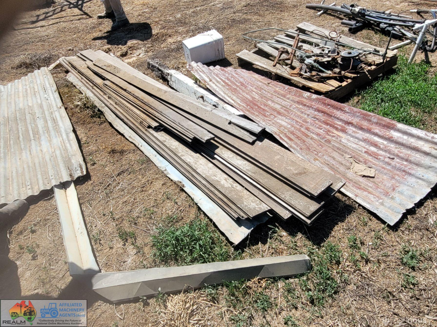Tongue & Groove Hardwood Floorboards