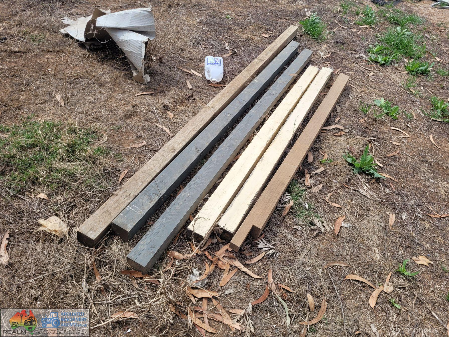 Assorted Verandah Poles "A"