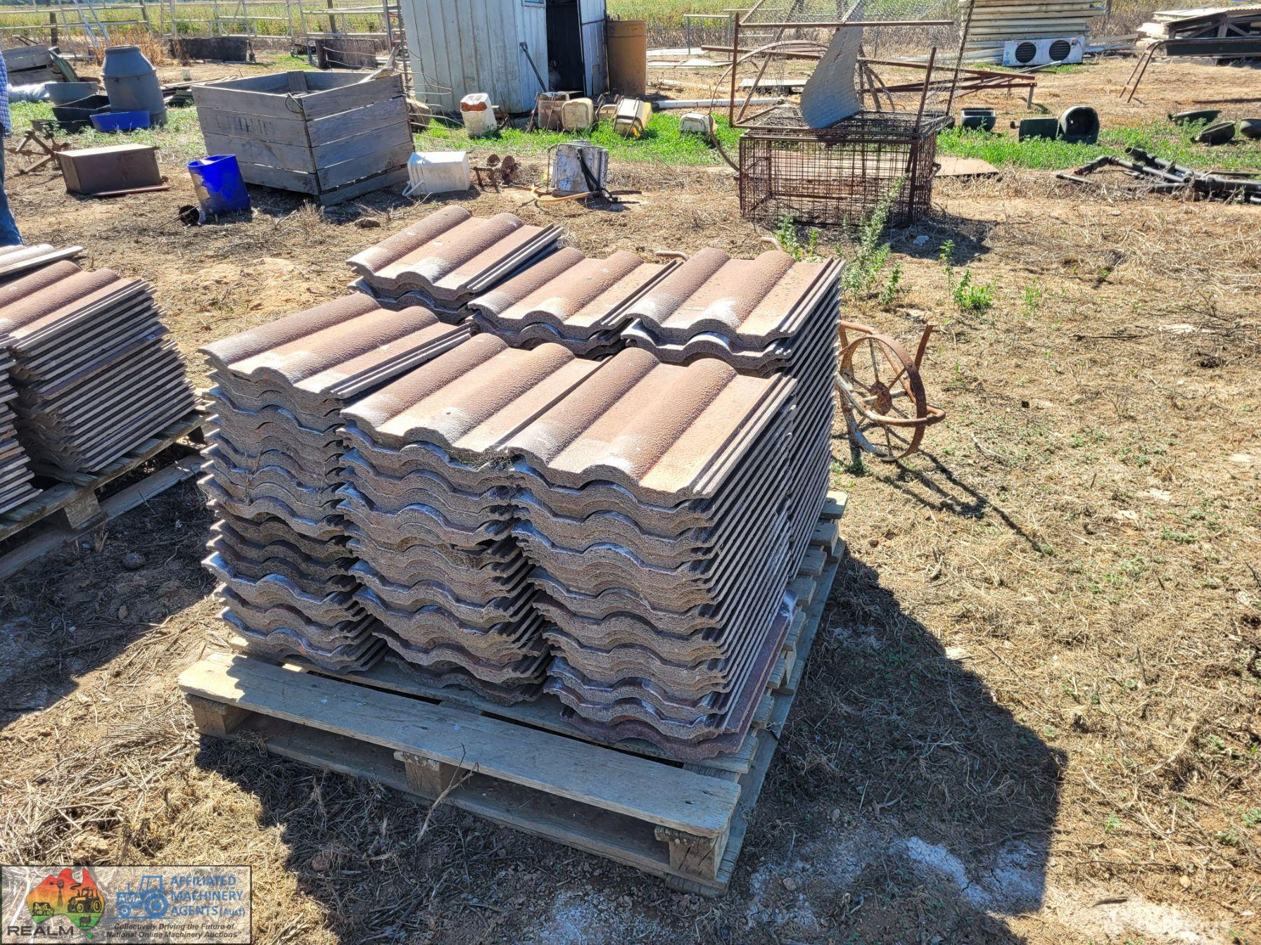 Approx 200+ Roof Tiles - photo 4