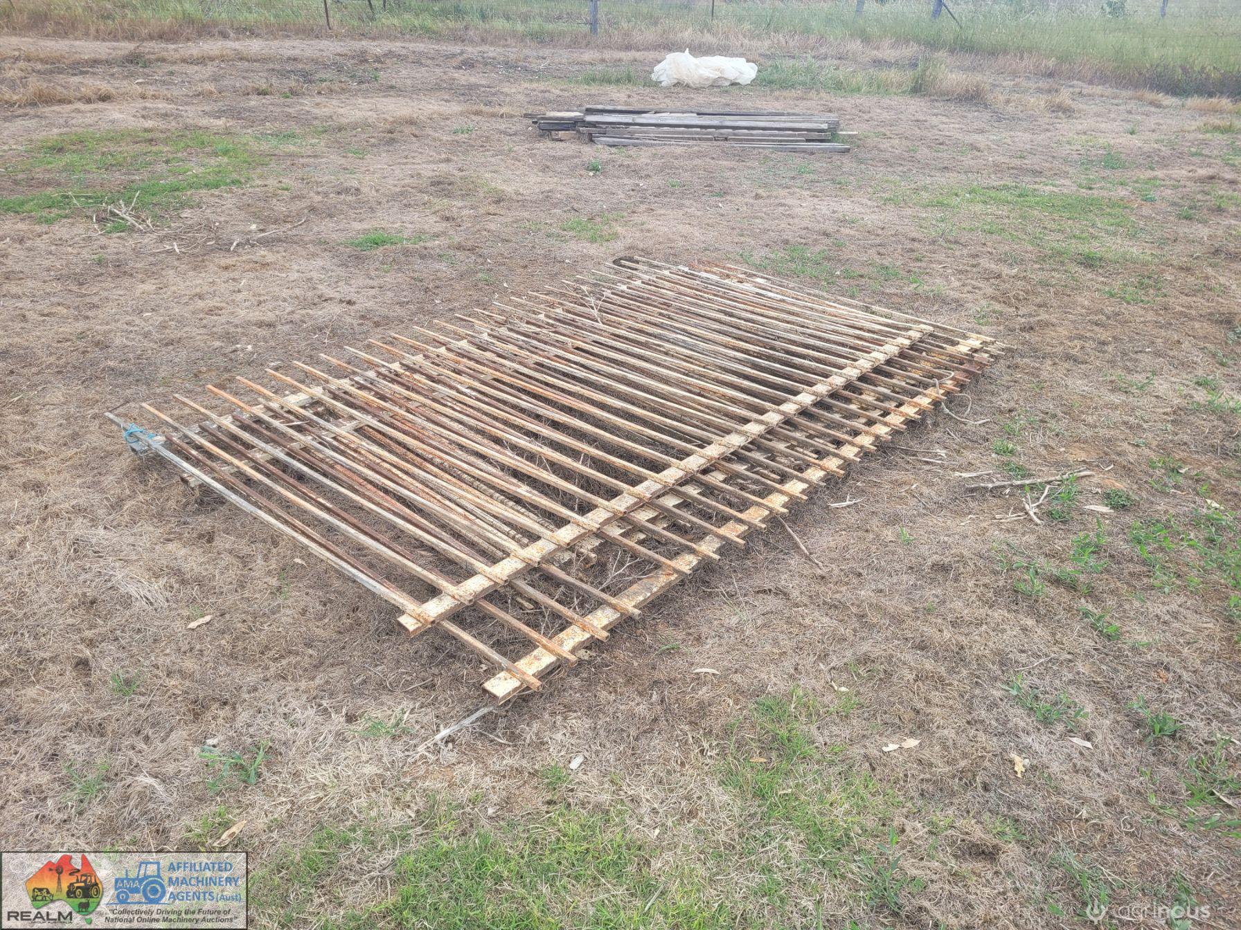 9x Steel Pool Fence Panels (1.5m x 2.6m)