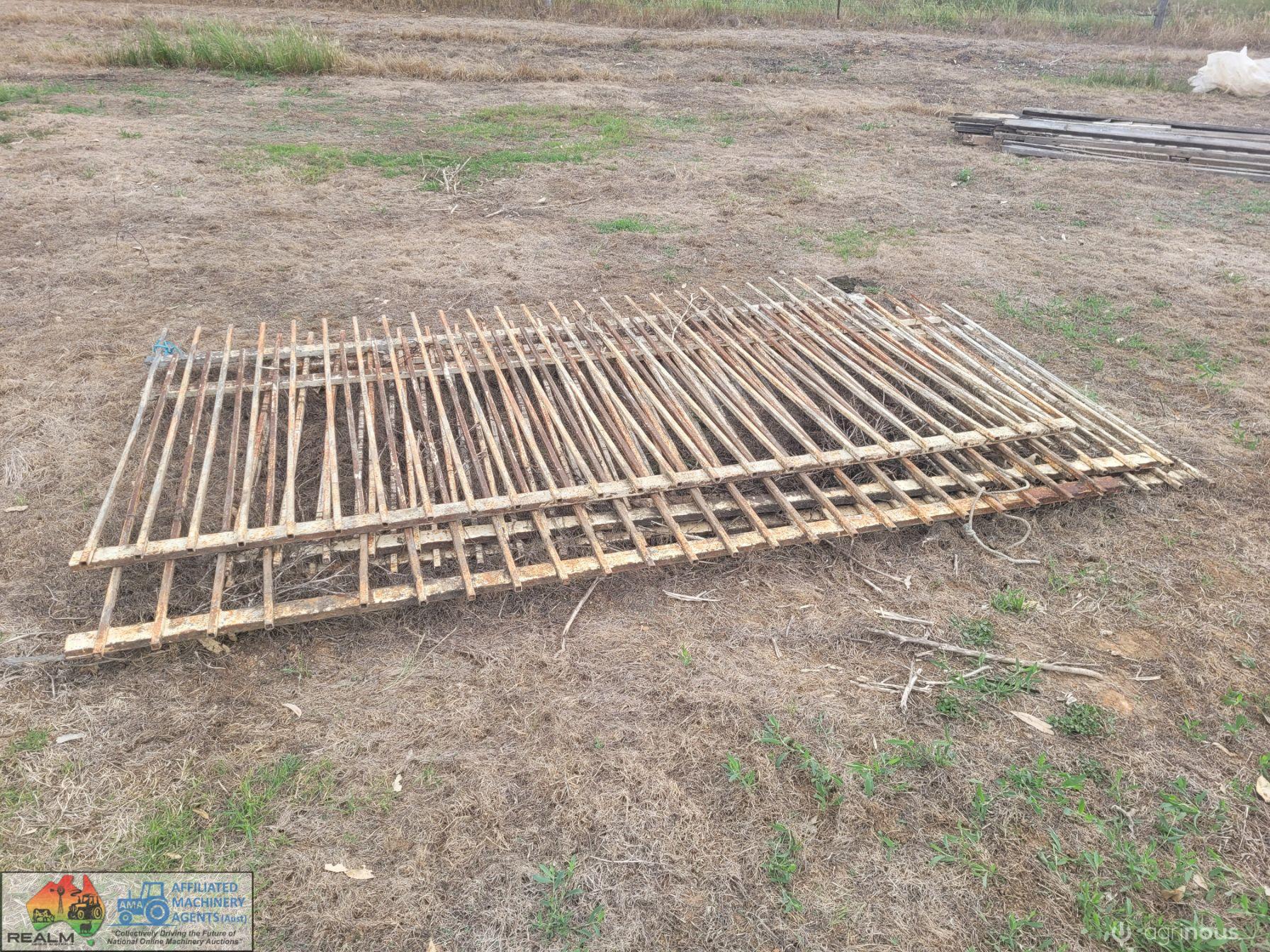 9x Steel Pool Fence Panels (1.5m x 2.6m) - photo 3