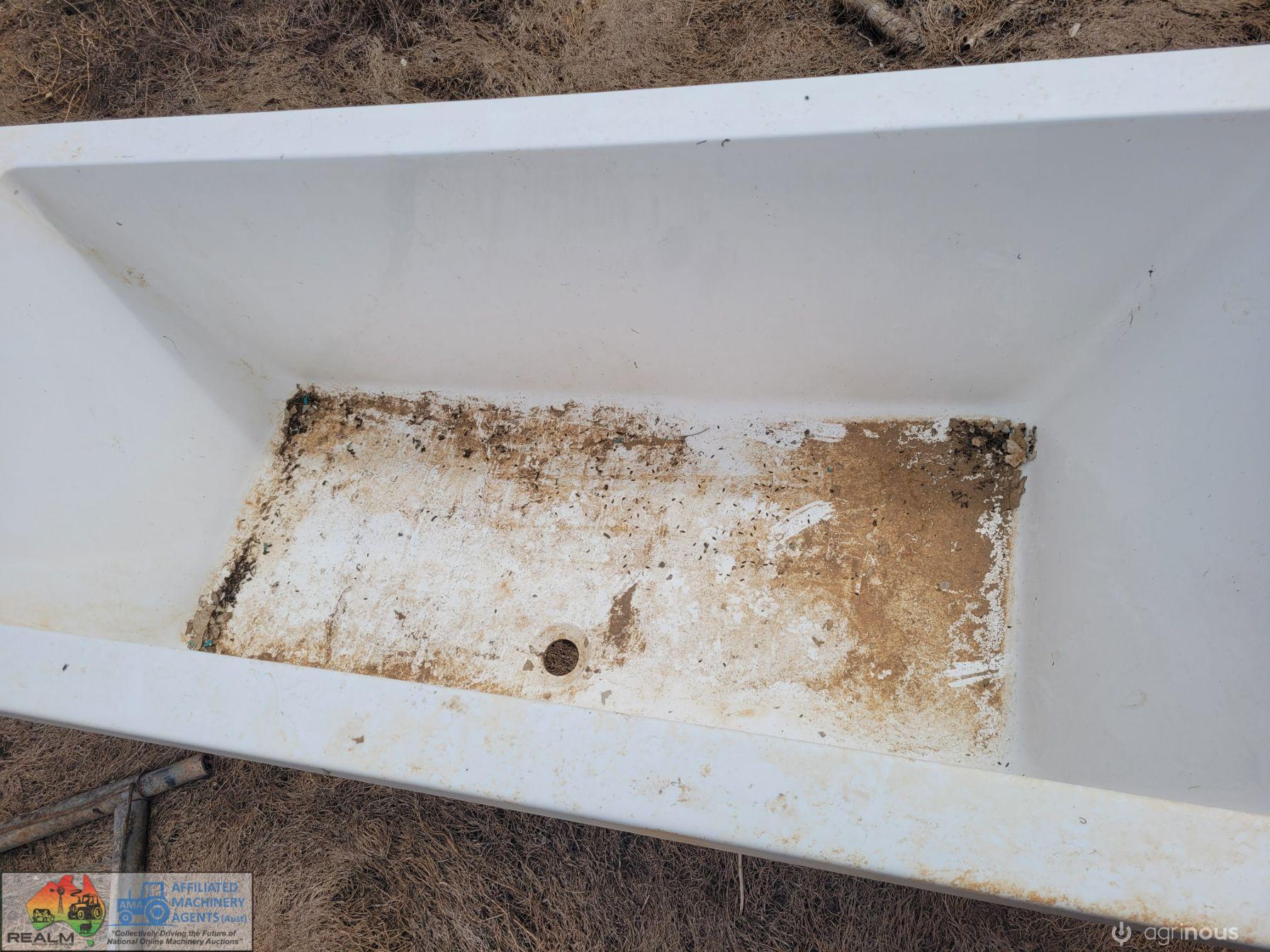 New Fibreglass Bath Tub (1800 x 800) - photo 4