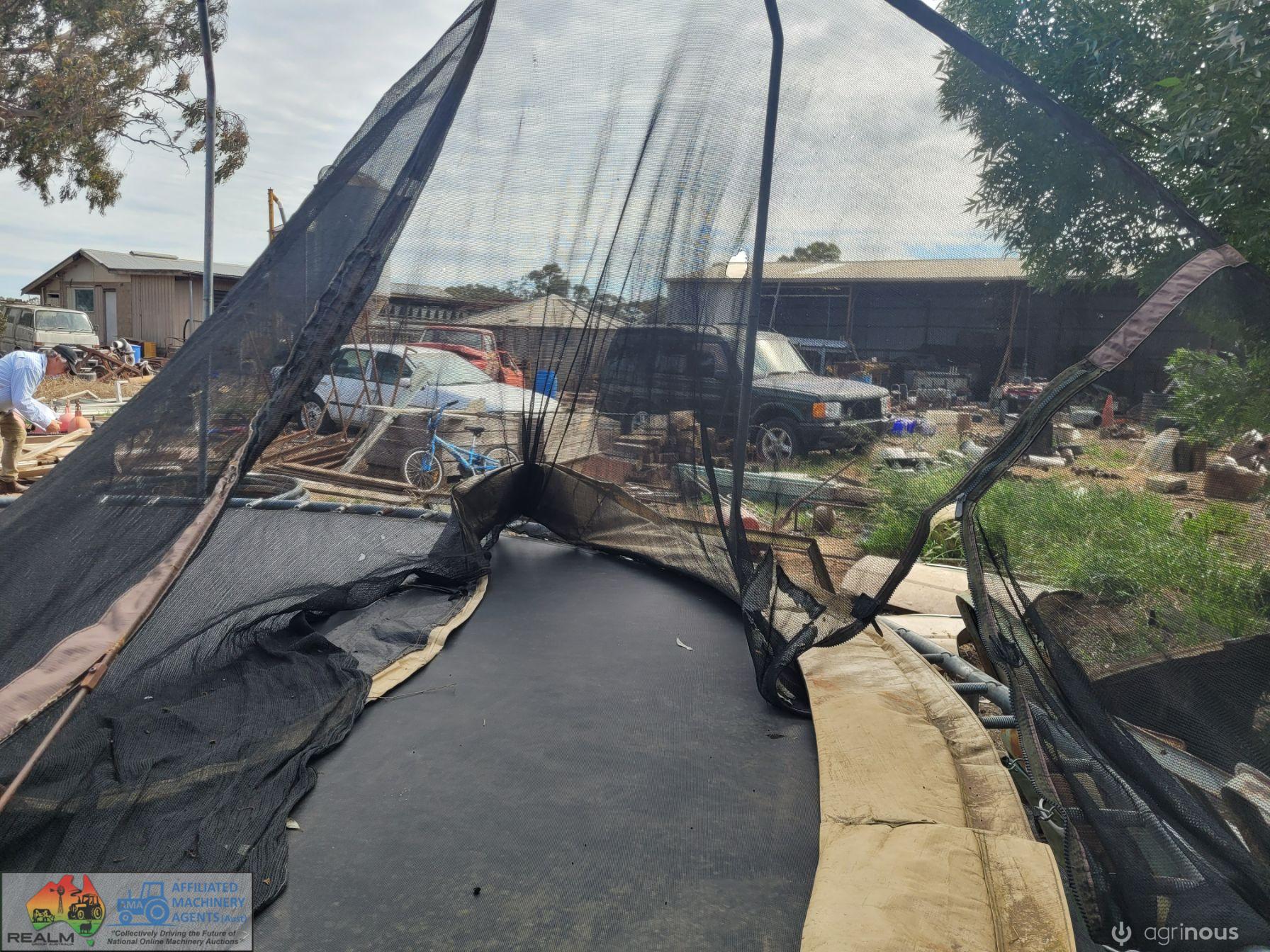 14ft Round Trampoline, with New Safety Net - photo 4