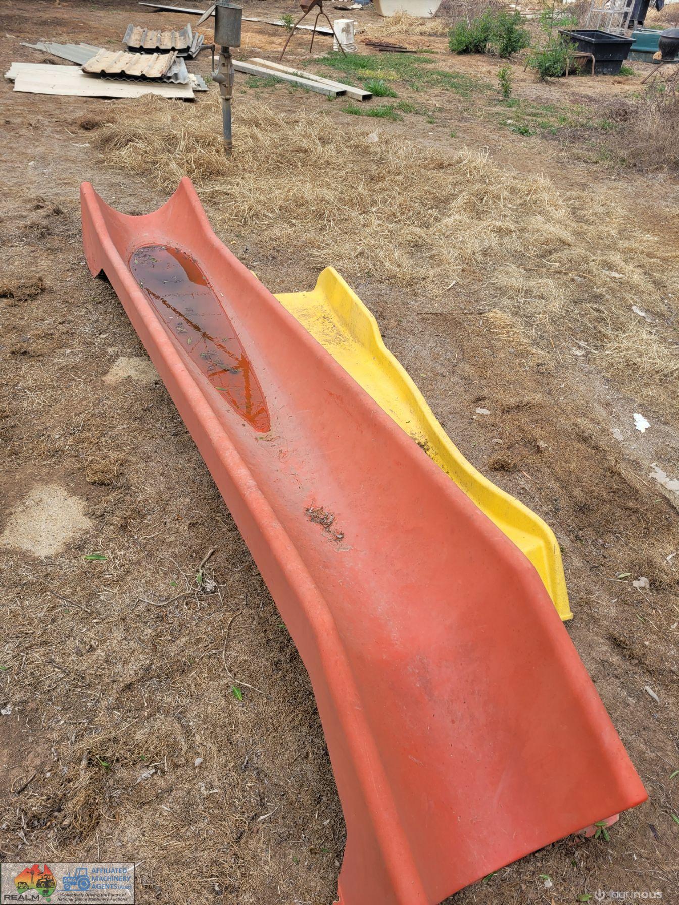 2x Fibreglass Kids Slides - photo 2